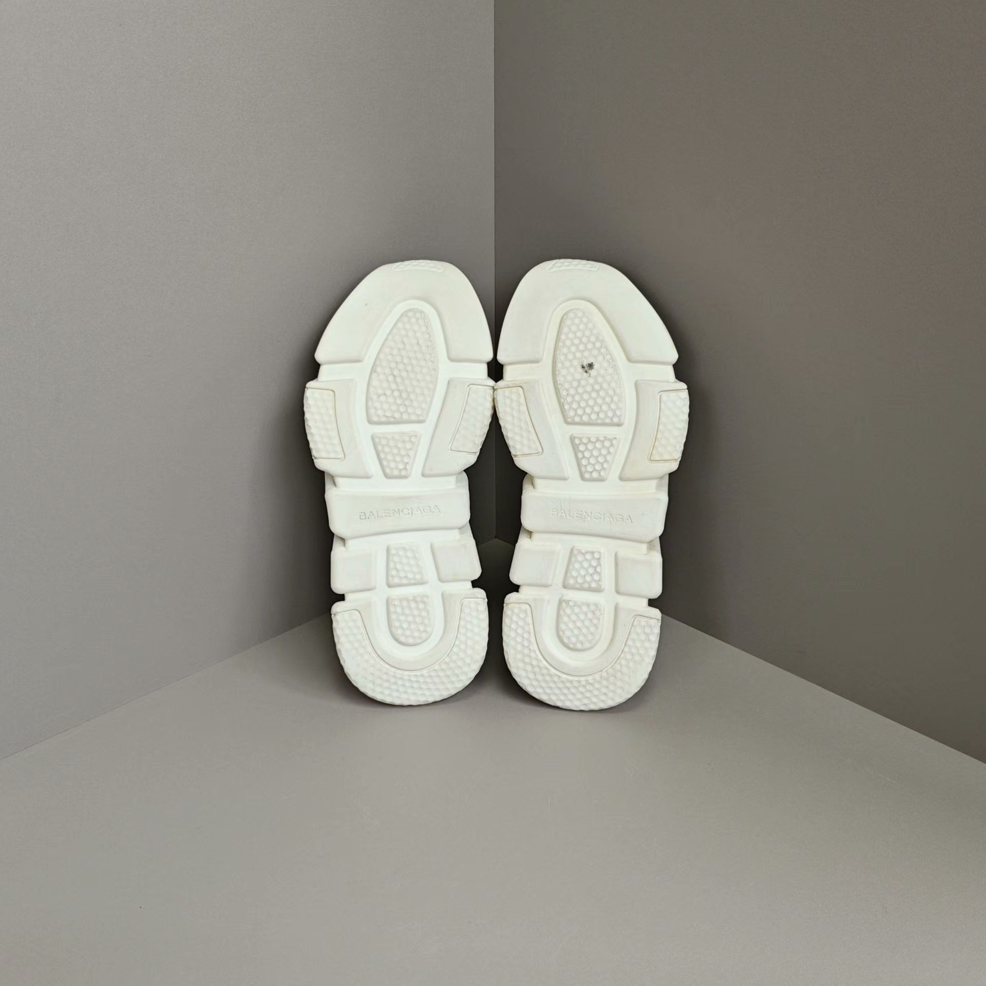 Balenciaga Balenciaga Hitop Sneakers us_6 Women Size US 6 / IT 36 - 5 Thumbnail