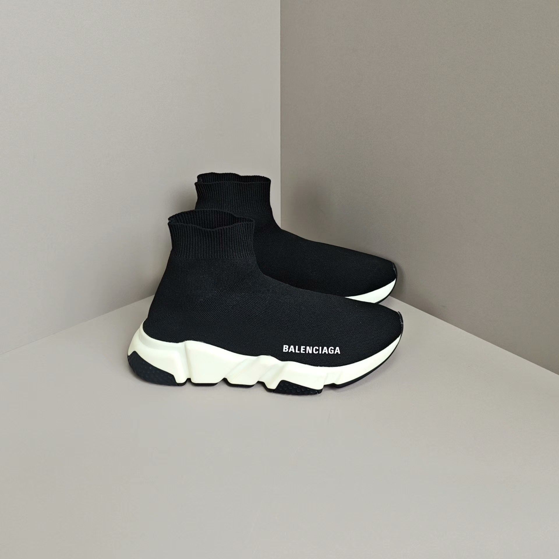Balenciaga Balenciaga Hitop Sneakers us_6 Women Size US 6 / IT 36 - 4 Thumbnail