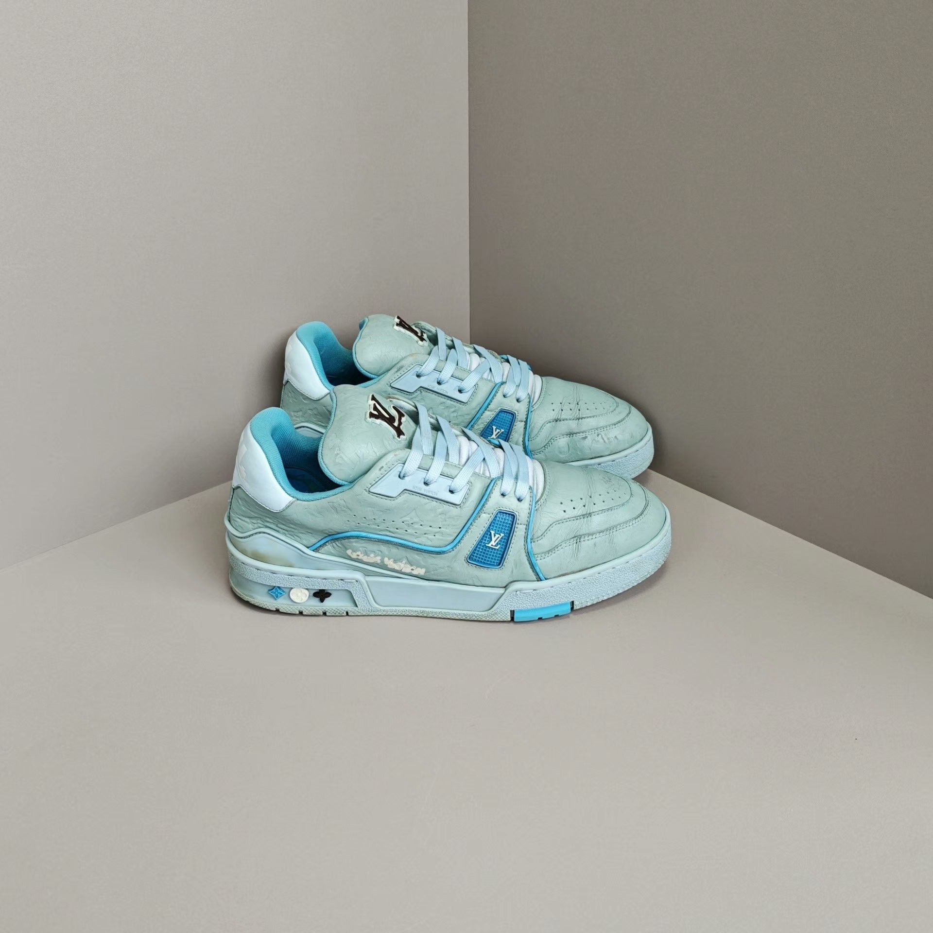 Louis Vuitton Louis Vuitton Training Blue Lowtop Sneakers 6 Men Size US 6 / EU 39 - 4 Thumbnail