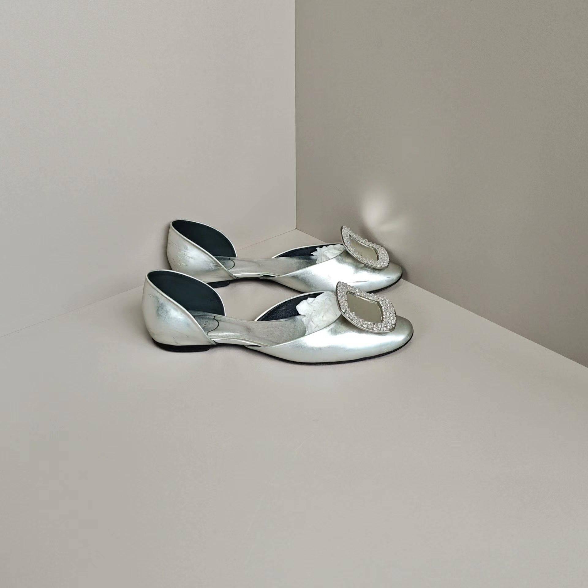 Roger Vivier Roger Vivier Lowtop Sneakers us_5 Women Size US 5 / IT 35 - 4 Thumbnail