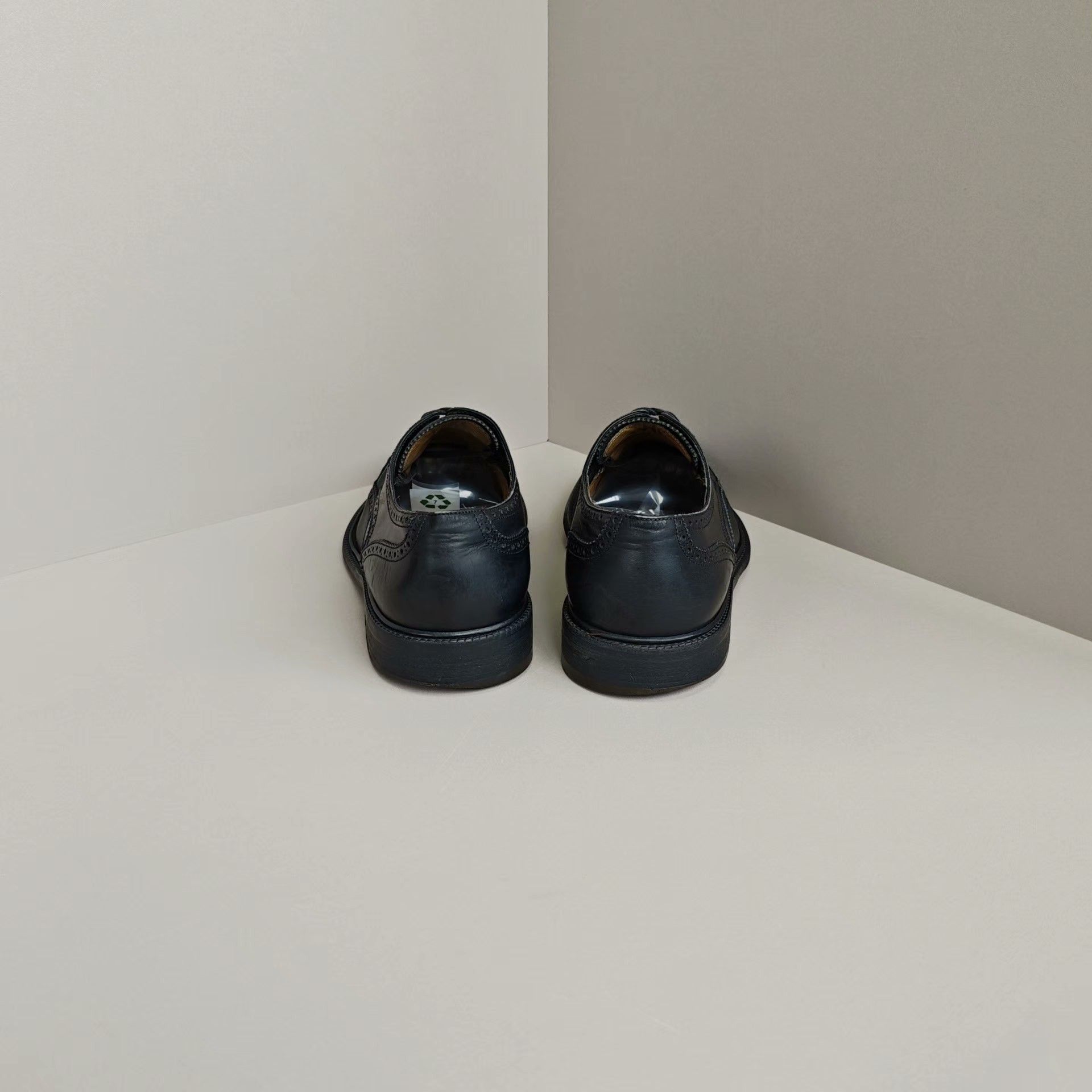Louis Vuitton Louis Vuitton Lowtop Sneakers 10 Men Size US 10 / EU 43 - 3 Thumbnail