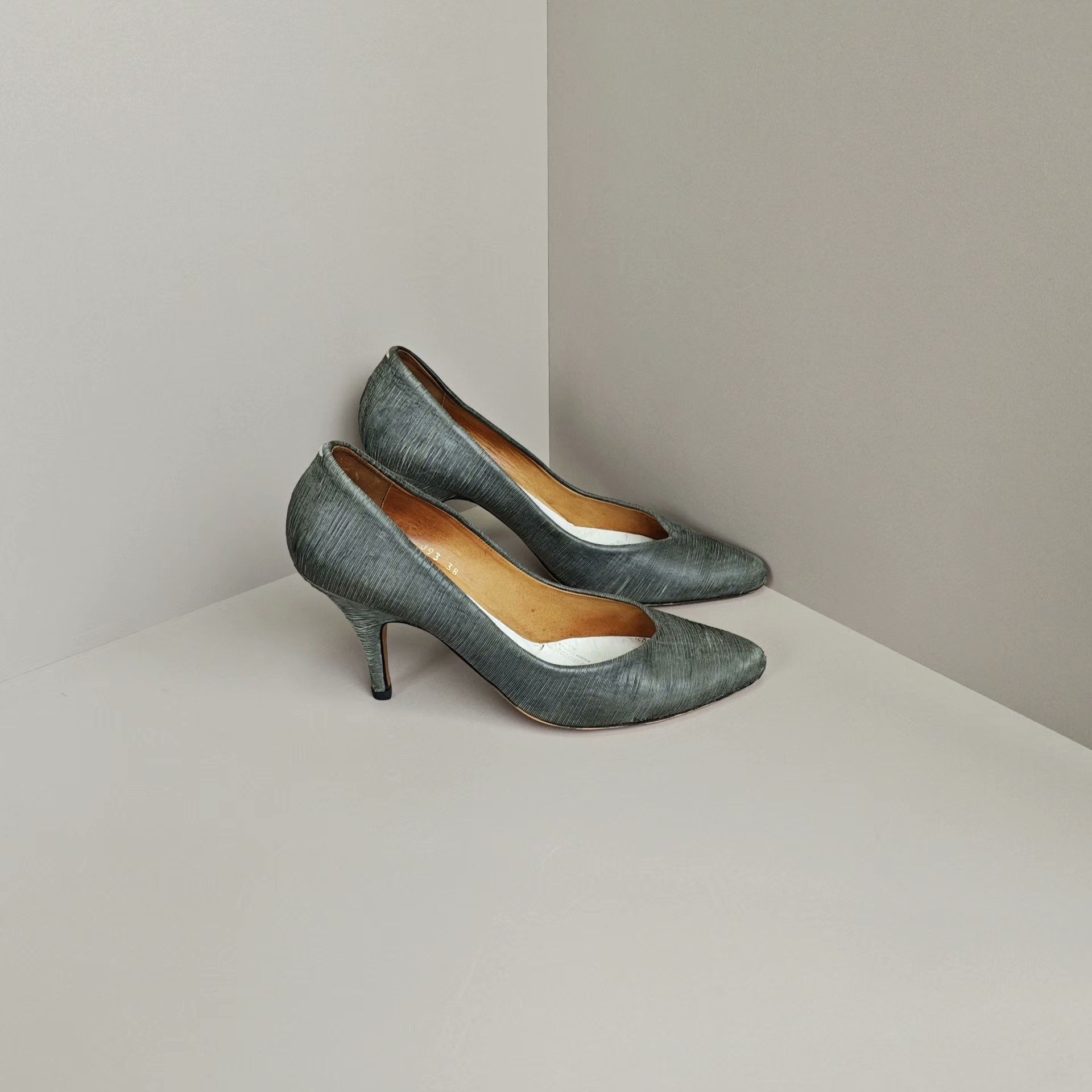 Maison Margiela Maison Margiela Lowtop Sneakers us_8 Women Size US 8 / IT 38 - 4 Thumbnail