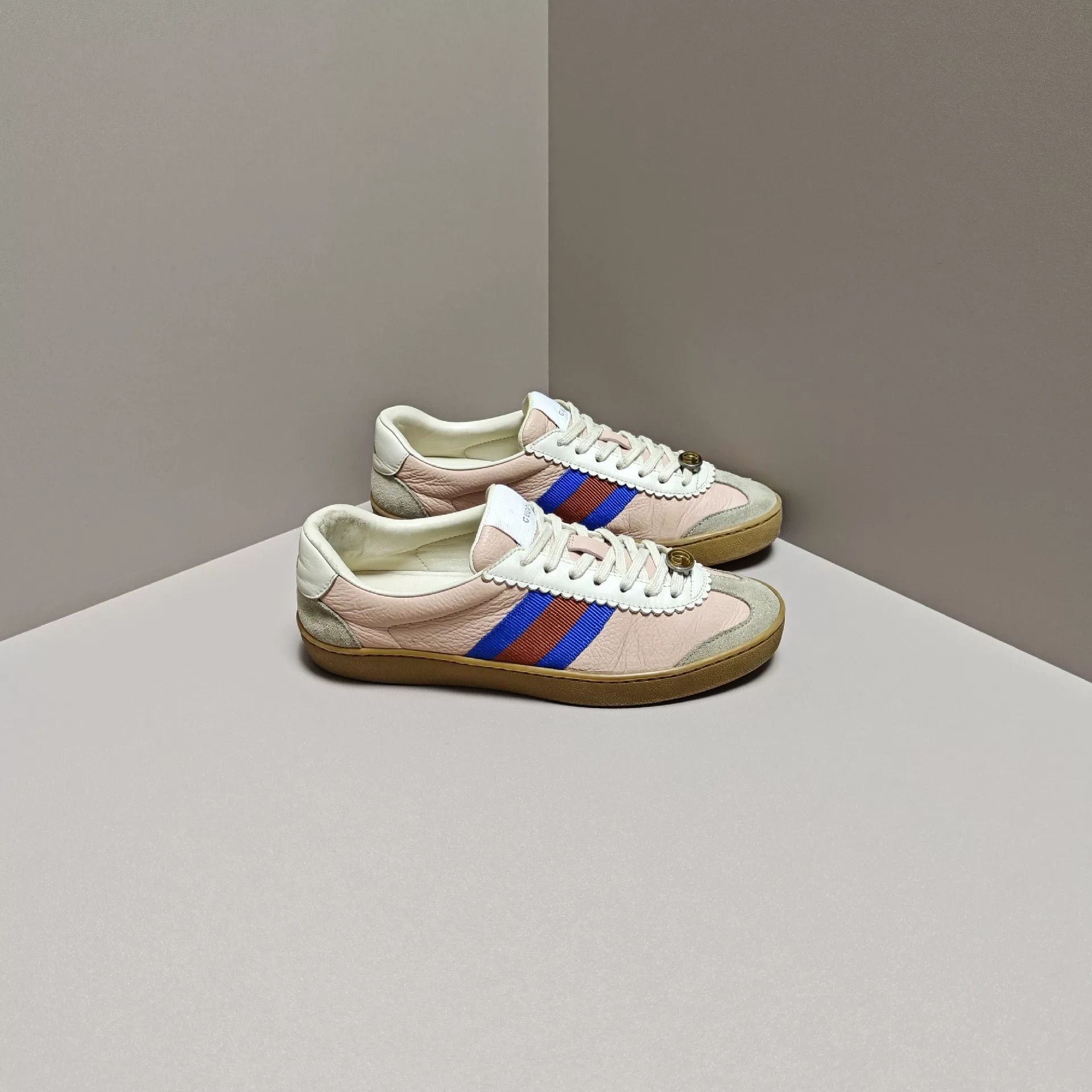 Gucci Gucci Lowtop Sneakers us_6 Women Size US 6 / IT 36 - 4 Thumbnail