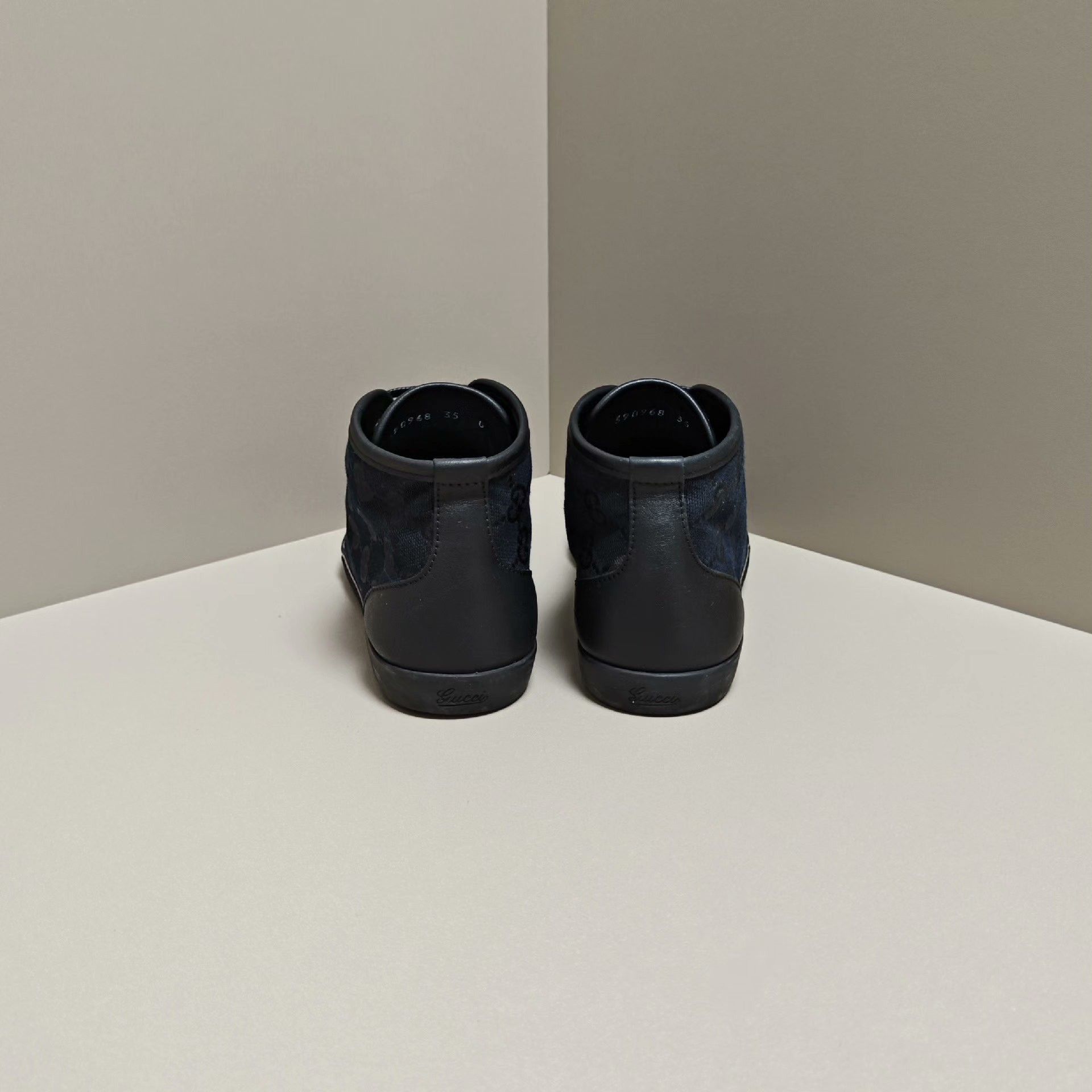Gucci Gucci Lowtop Sneakers us_5 Women Size US 5 / IT 35 - 3 Thumbnail