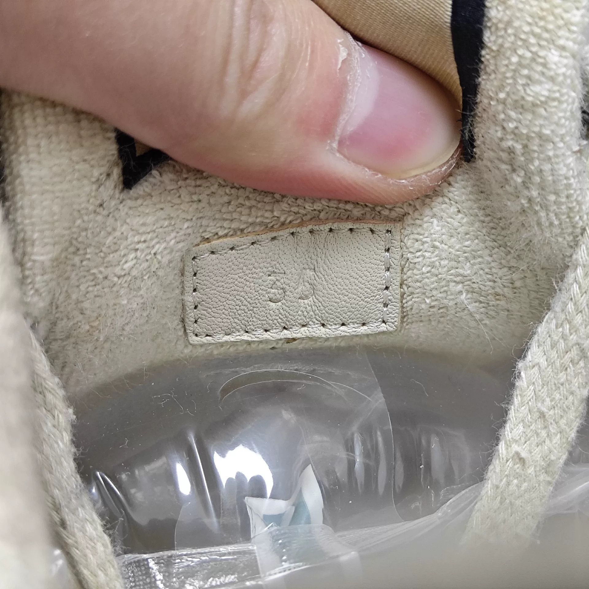 Gucci Gucci Lowtop Sneakers us_5 Women Size US 5 / IT 35 - 6 Thumbnail