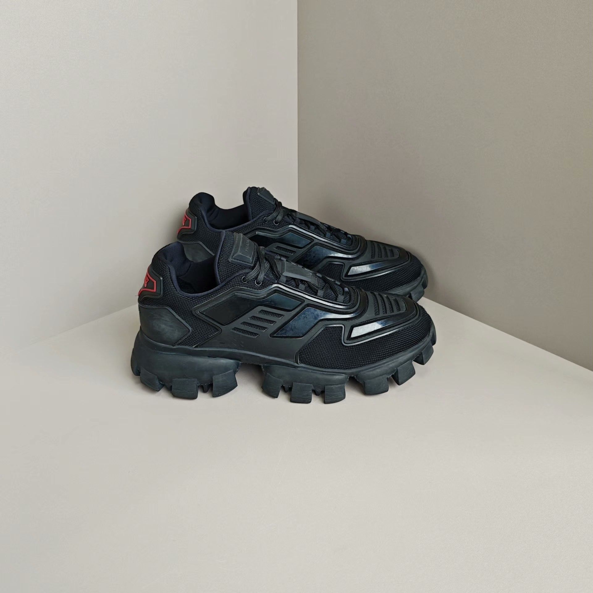 Prada Prada Lowtop Sneakers 10 Men Size US 10 / EU 43 - 4 Thumbnail