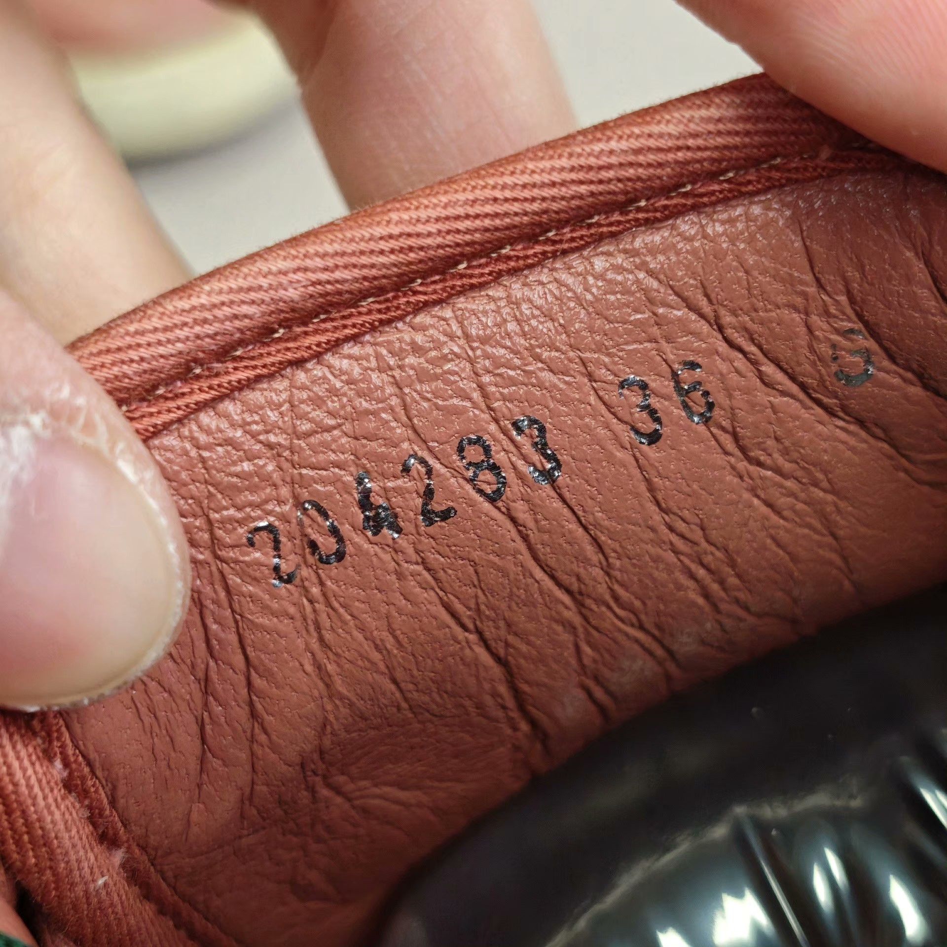 Gucci Gucci Lowtop Sneakers us_6 Women Size US 6 / IT 36 - 6 Thumbnail