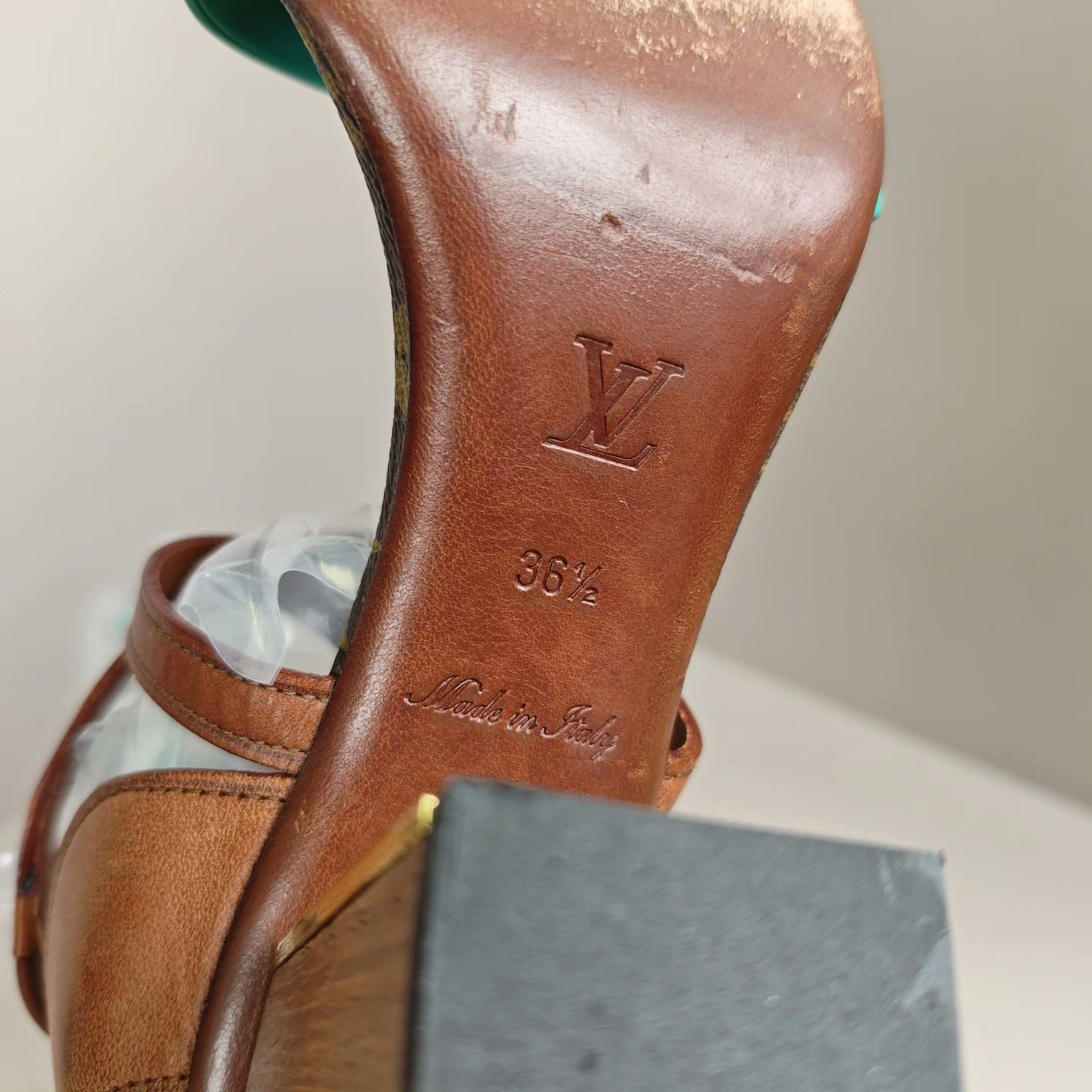 Louis Vuitton Louis Vuitton Sandals us_6 Women Size US 6 / IT 36 - 6 Thumbnail
