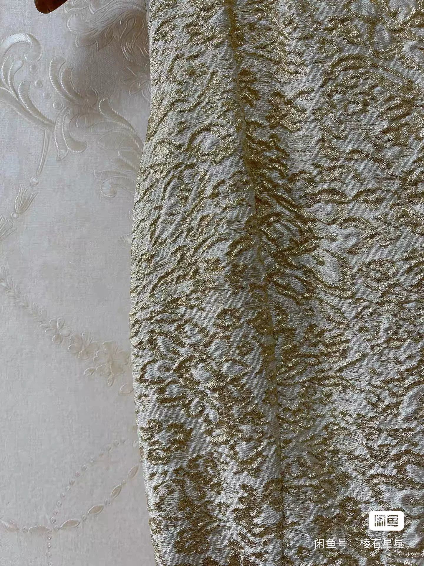 Dolce & Gabbana Dolce & Gabbana Gold Embossed Runway Dress Size M / US 6-8 / IT 42-44 - 6 Thumbnail