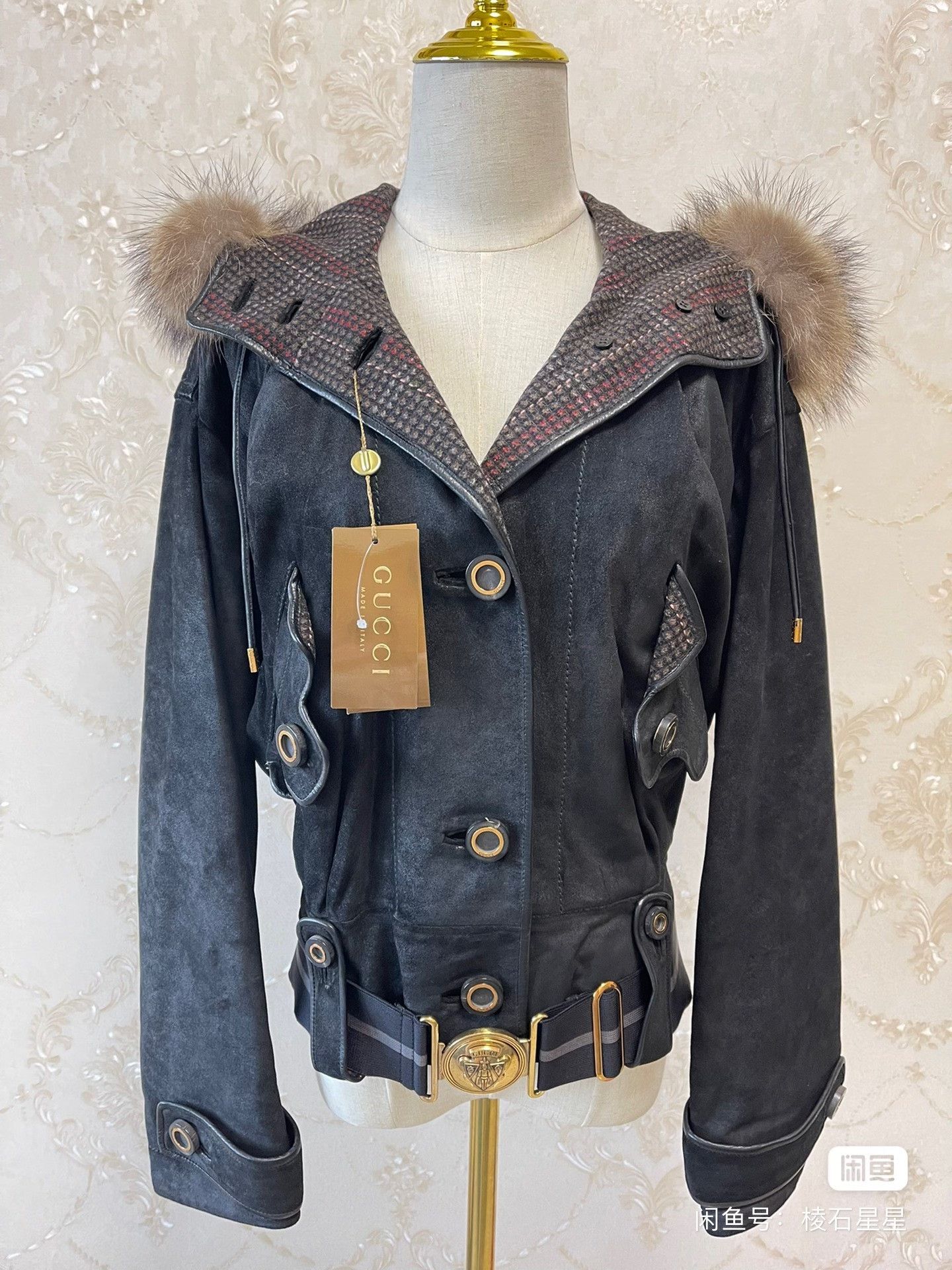 Gucci Gucci Runway Suede Jacket w/ Fur Collar Size M / US 6-8 / IT 42-44 - 6 Thumbnail