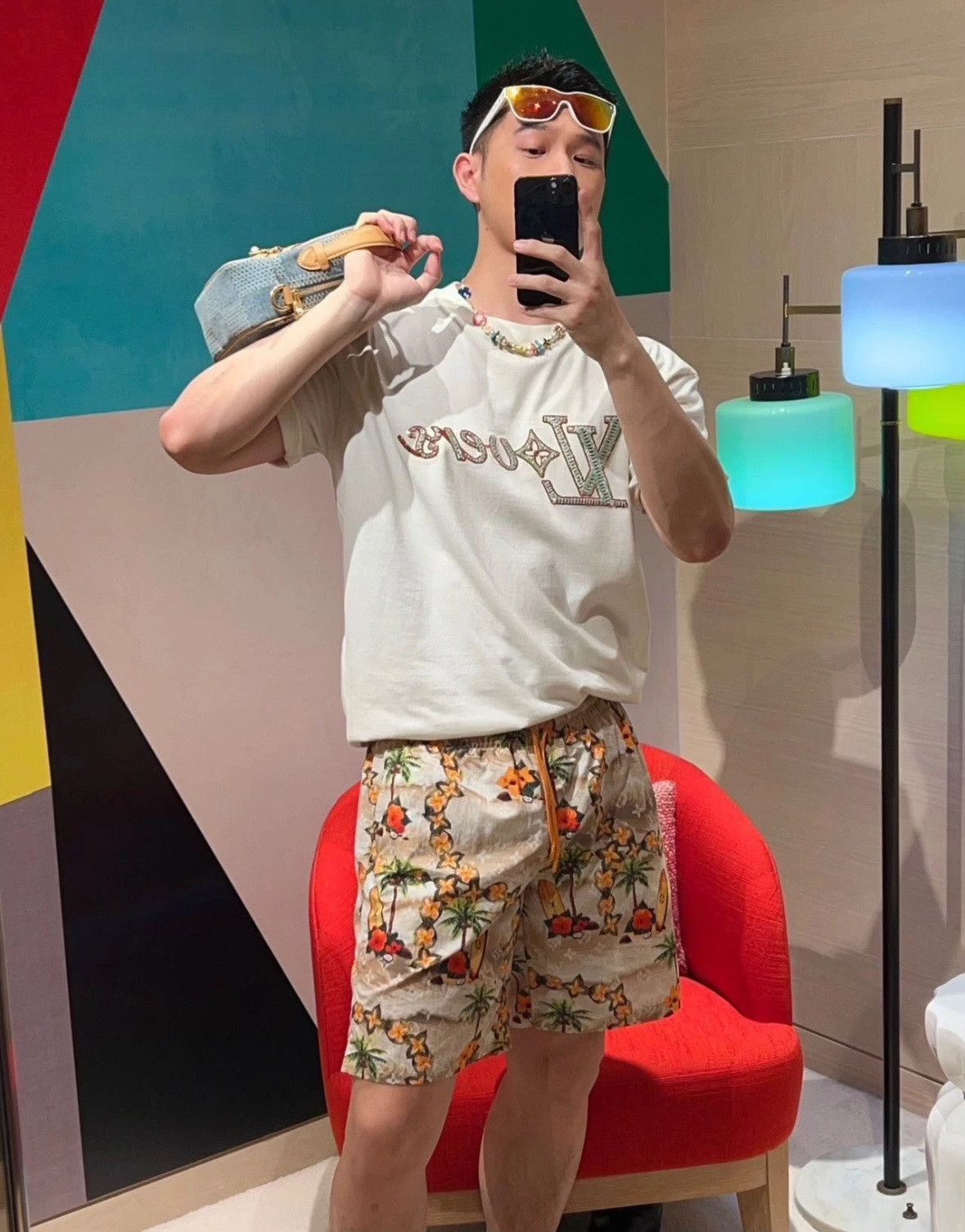 Louis Vuitton LV 2024 Beach Print Shorts Size US 31 - 9 Thumbnail
