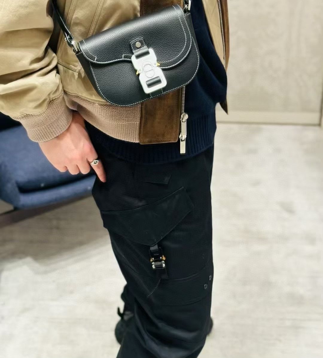 Dior DIOR FW23 Solid Cargo Pants Size US 31 - 7 Thumbnail