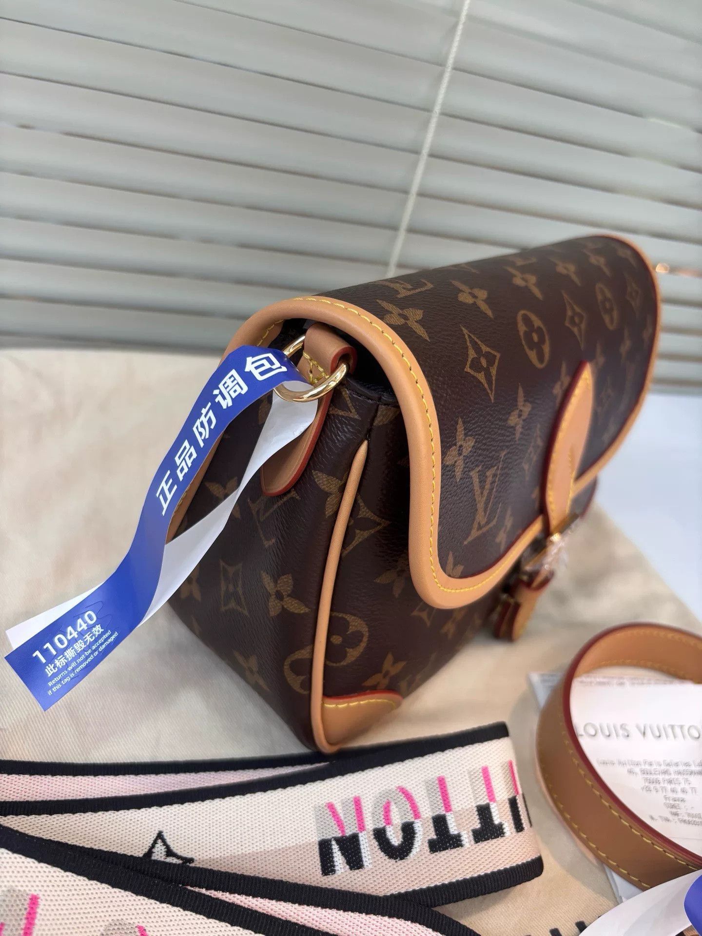 Louis Vuitton Louis Vuitton Diane Monogram Crossbody Bag Size ONE SIZE - 3 Thumbnail