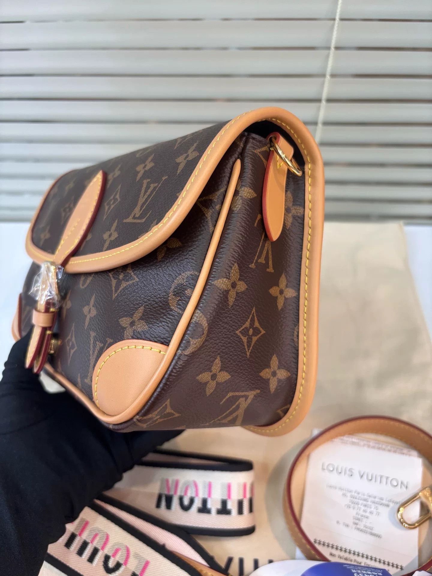 Louis Vuitton Louis Vuitton Diane Monogram Crossbody Bag Size ONE SIZE - 4 Thumbnail