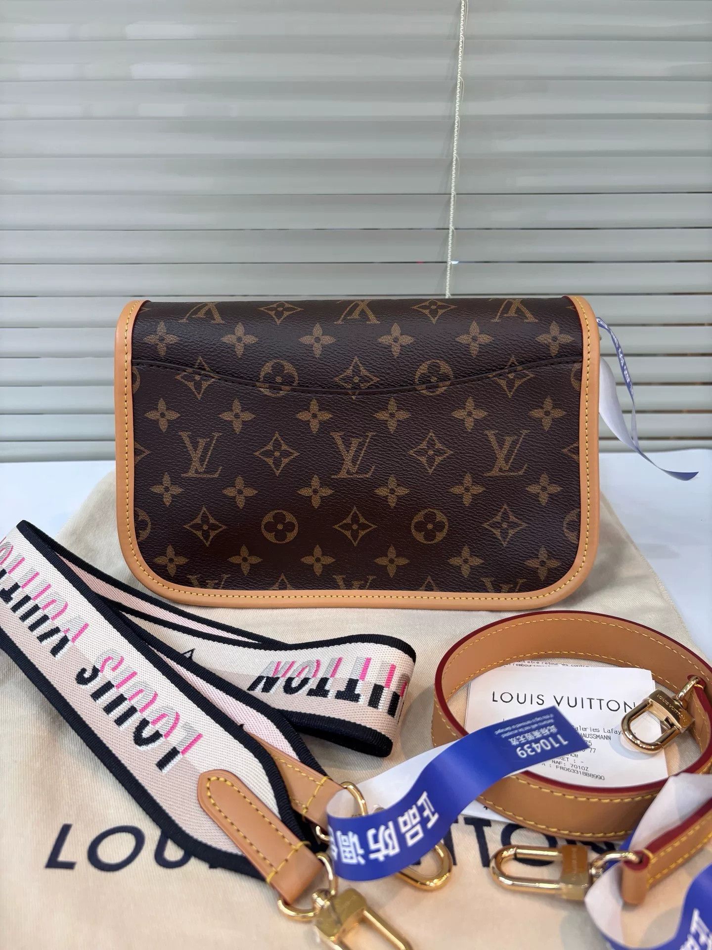 Louis Vuitton Louis Vuitton Diane Monogram Crossbody Bag Size ONE SIZE - 2 Thumbnail