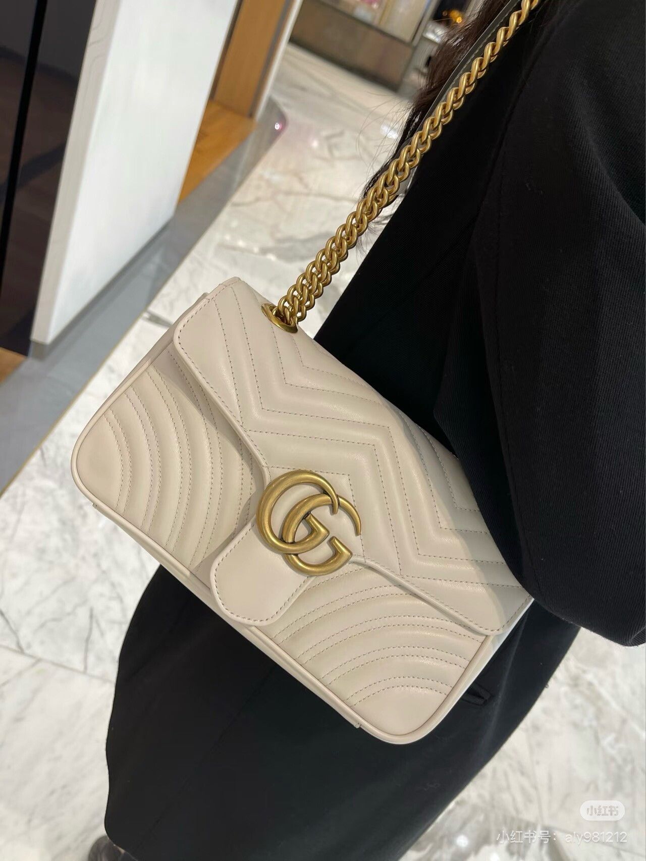 Gucci Gucci Marmont 26 Leather Chain Bag Size ONE SIZE - 9 Thumbnail