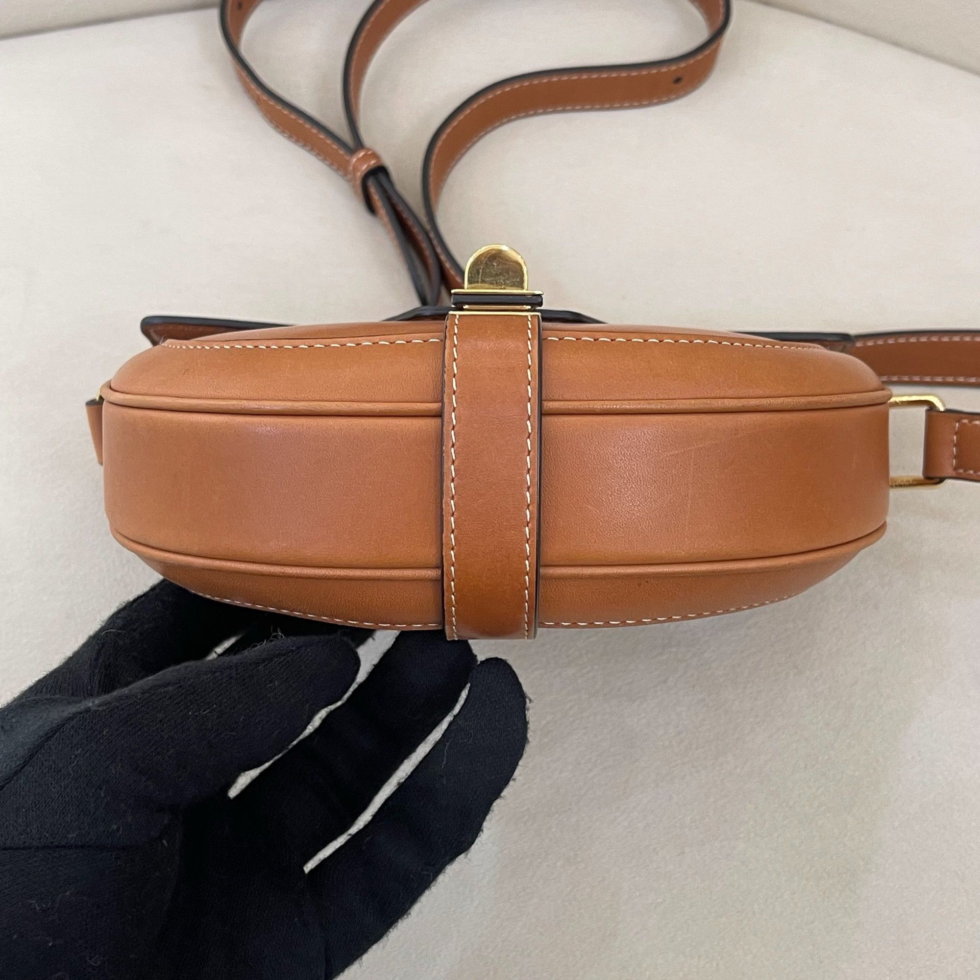 Celine Celine Small Saddle Besace Crossbody Bag Size ONE SIZE - 4 Thumbnail