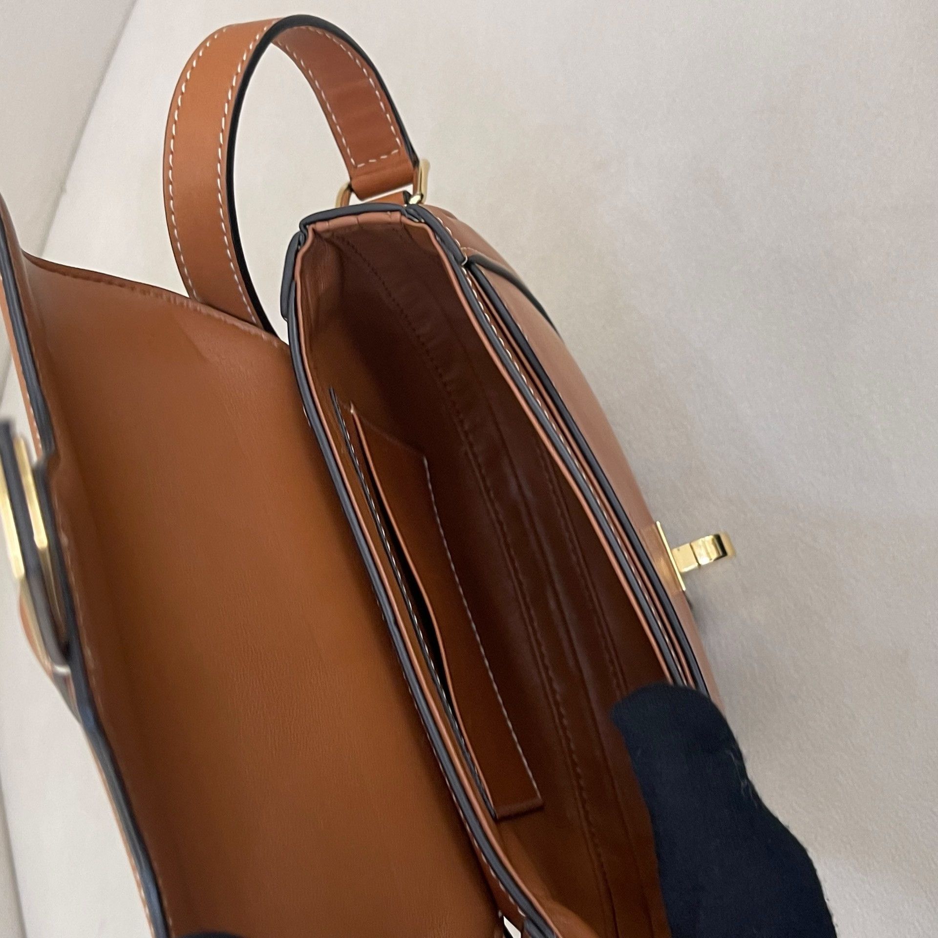 Celine Celine Small Saddle Besace Crossbody Bag Size ONE SIZE - 8 Thumbnail
