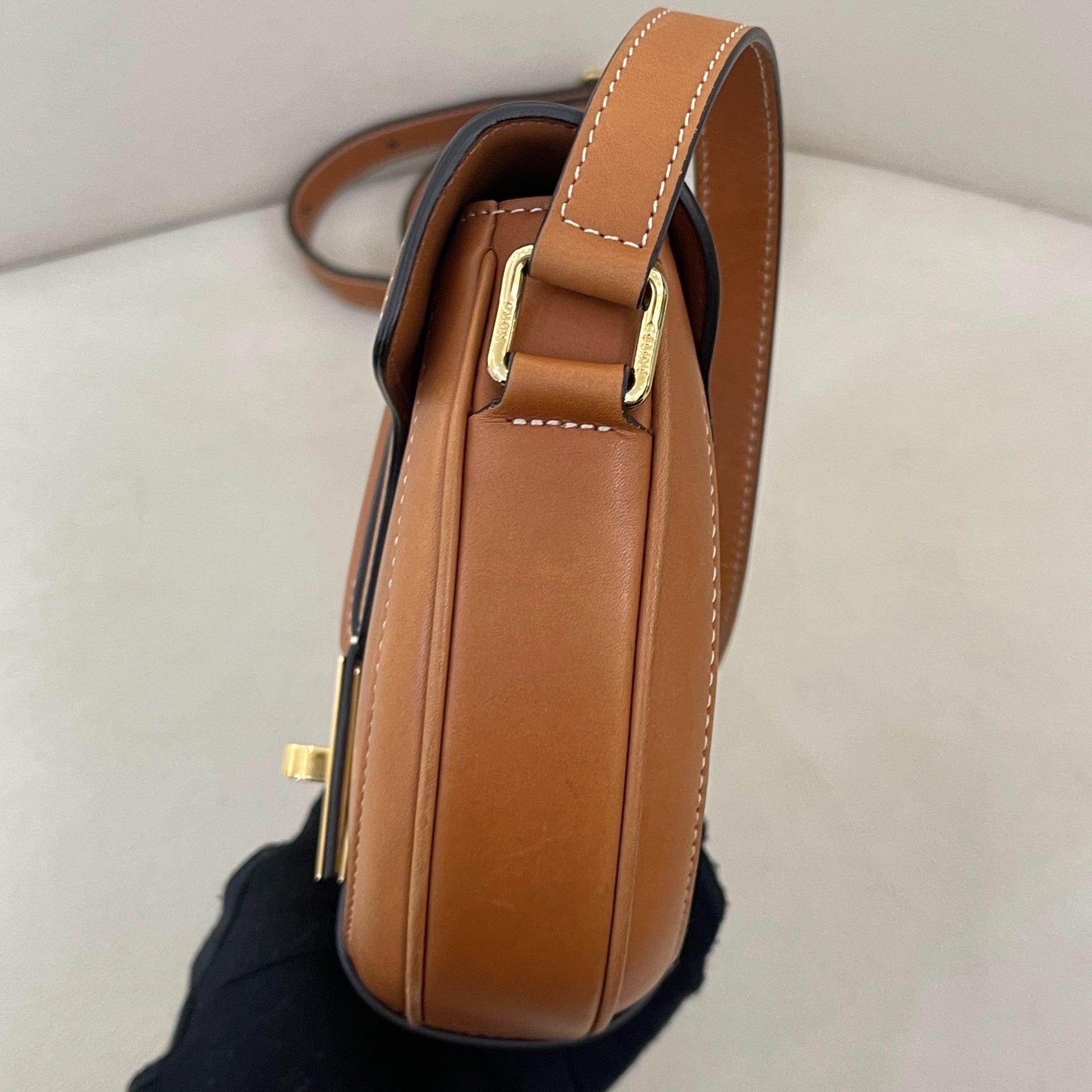 Celine Celine Small Saddle Besace Crossbody Bag Size ONE SIZE - 6 Thumbnail