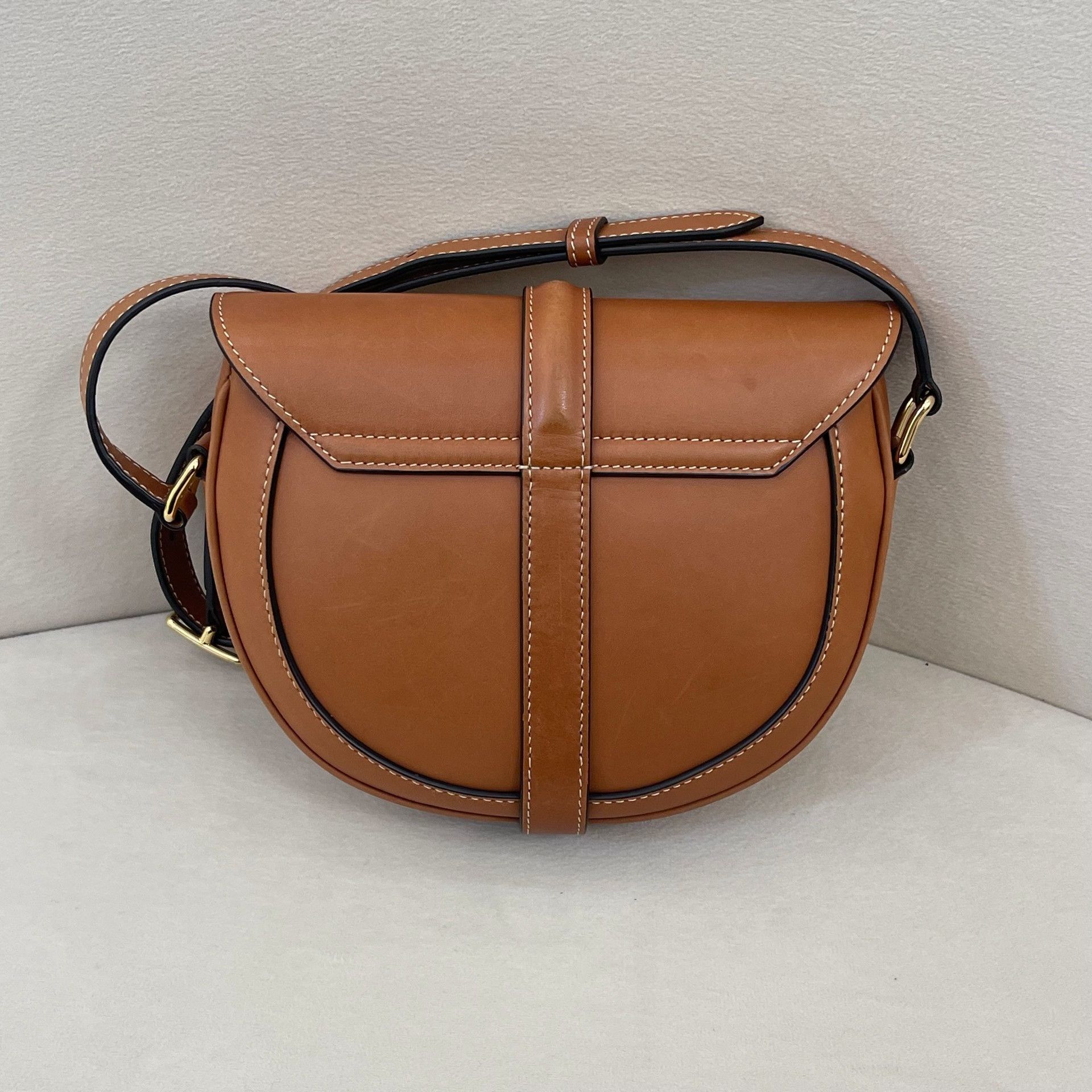 Celine Celine Small Saddle Besace Crossbody Bag Size ONE SIZE - 2 Thumbnail