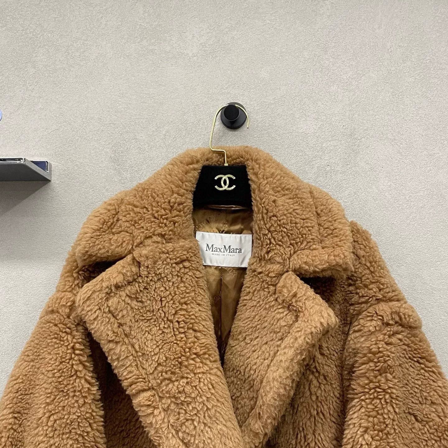 Max Mara MaxMara Teddy Double-Breasted Teddy Coat Size M / US 6-8 / IT 42-44 - 4 Thumbnail