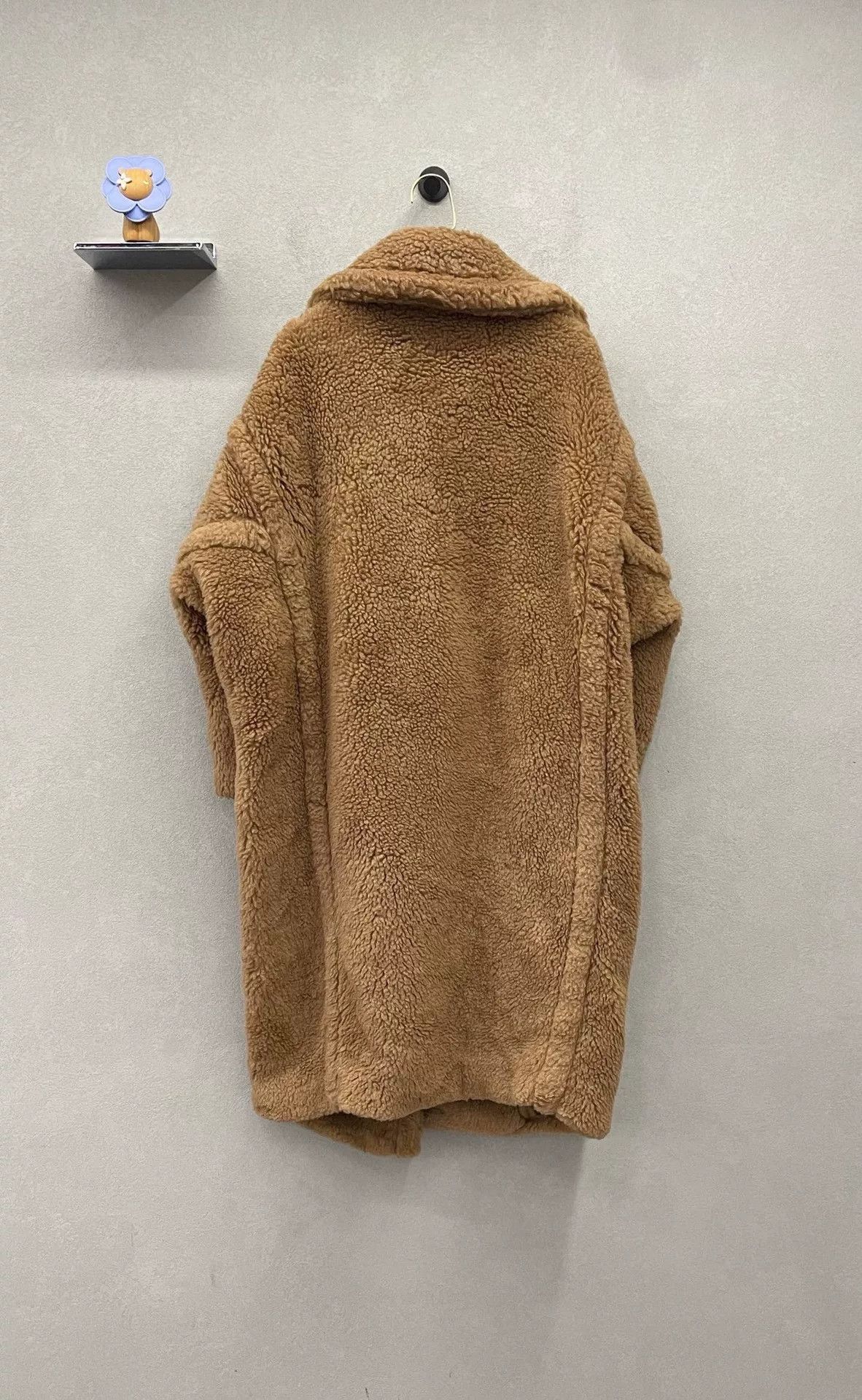Max Mara MaxMara Teddy Double-Breasted Teddy Coat Size M / US 6-8 / IT 42-44 - 2 Thumbnail