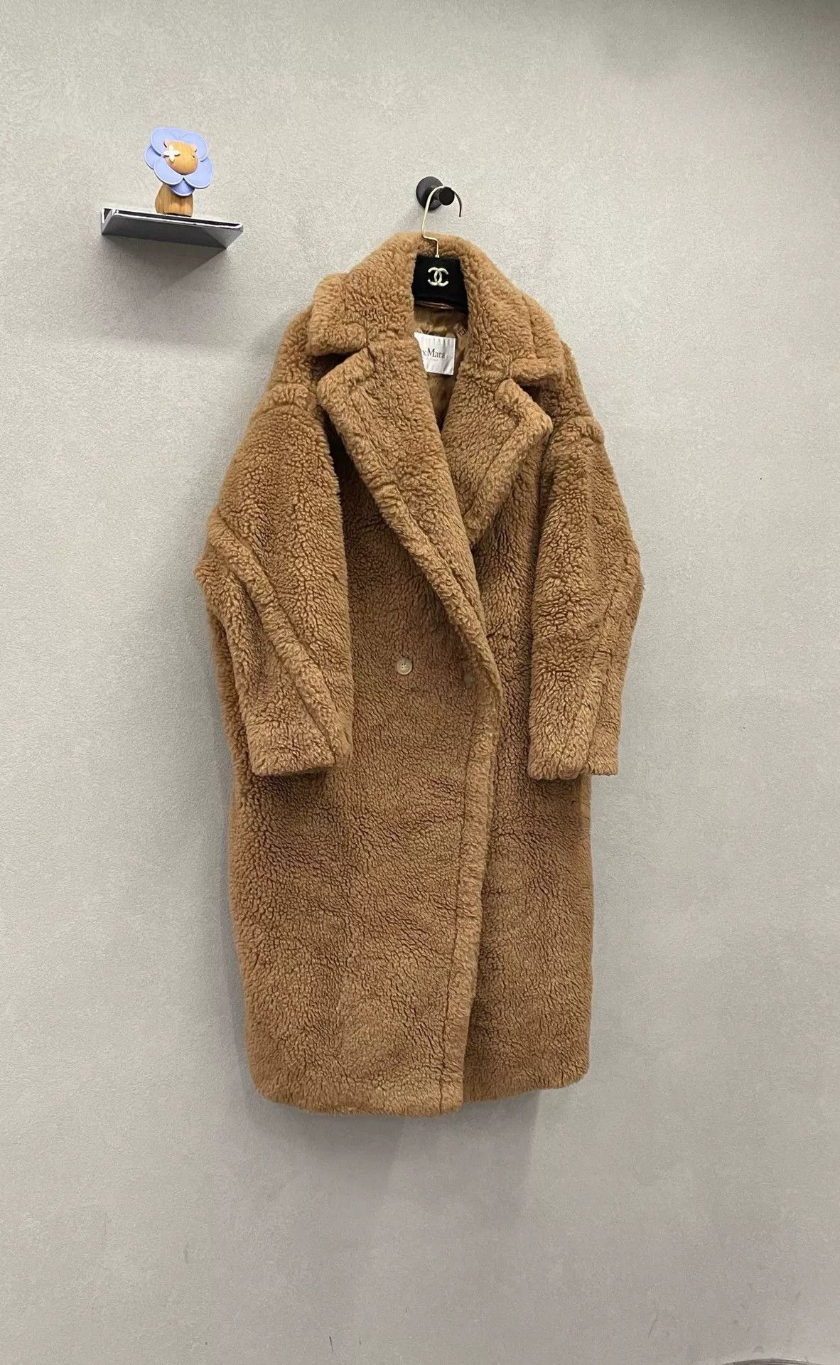Max Mara MaxMara Teddy Double-Breasted Teddy Coat Size M / US 6-8 / IT 42-44 - 3 Thumbnail