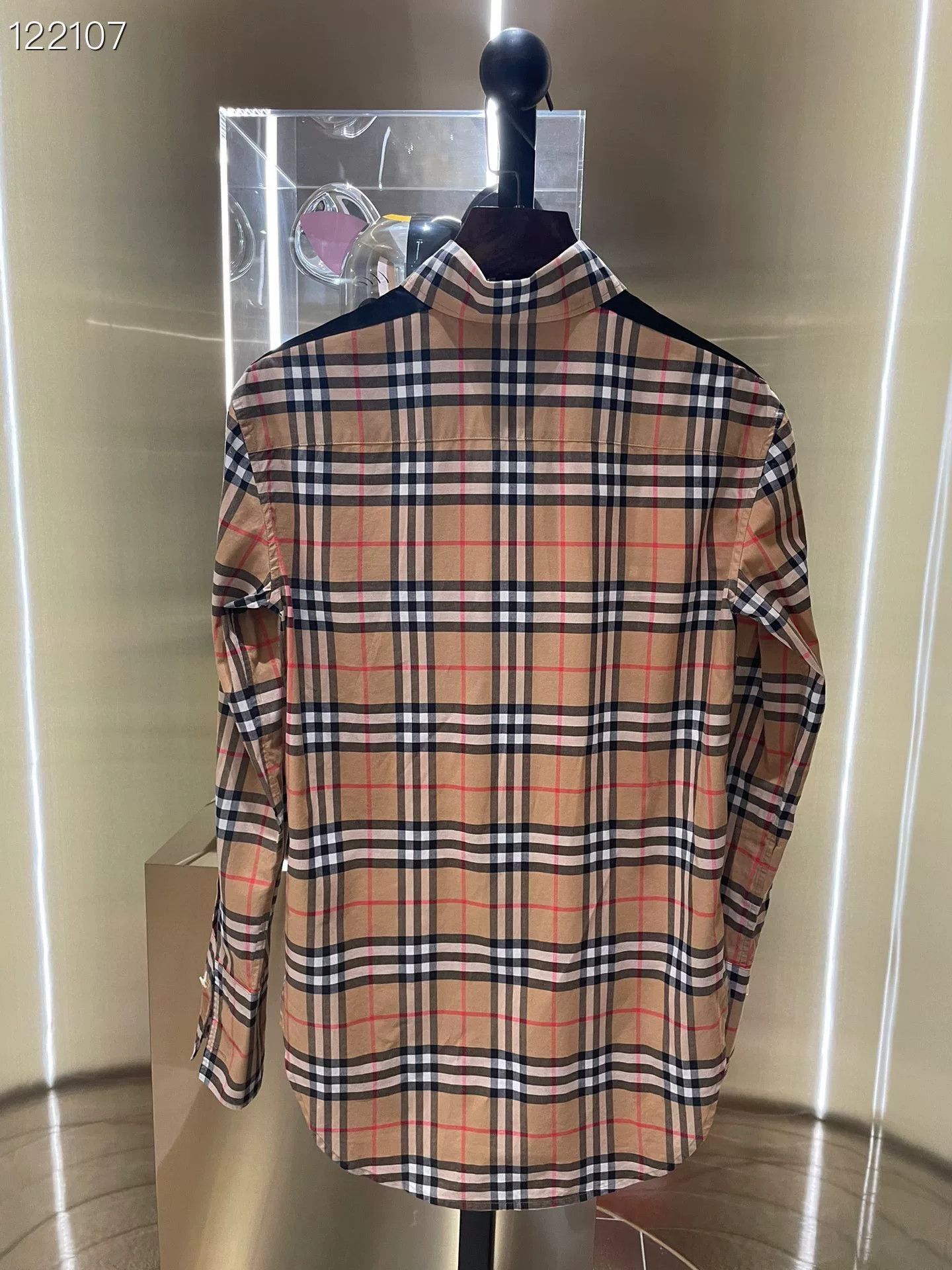 Burberry Burberry Classic Check Shirt UK4 Size M / US 6-8 / IT 42-44 - 2 Thumbnail