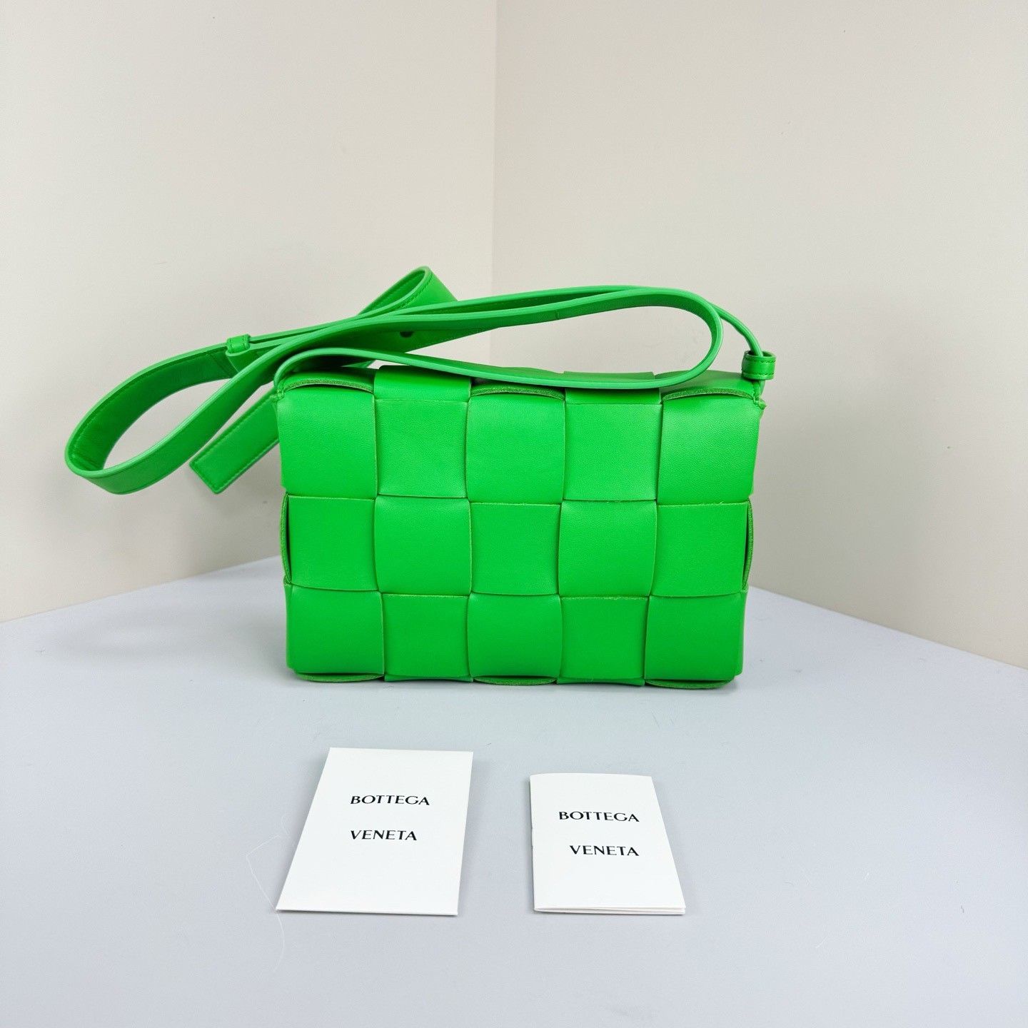 Bottega Veneta Bottega Veneta Cassette Woven Crossbody Bag Size ONE SIZE - 2 Thumbnail
