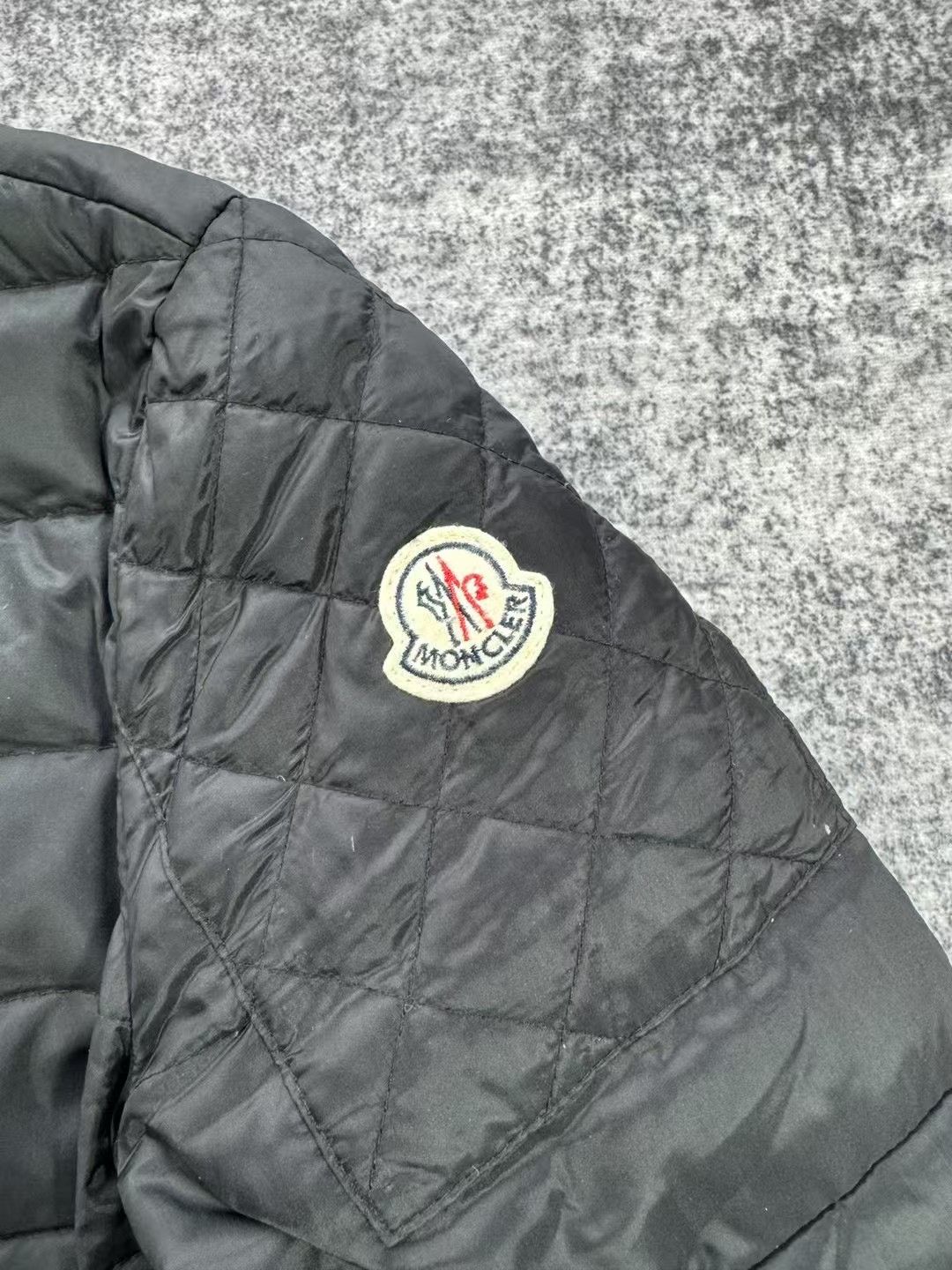 Moncler Moncler Vintage Diagonal Zipper Down Jacket Size M / US 6-8 / IT 42-44 - 3 Thumbnail