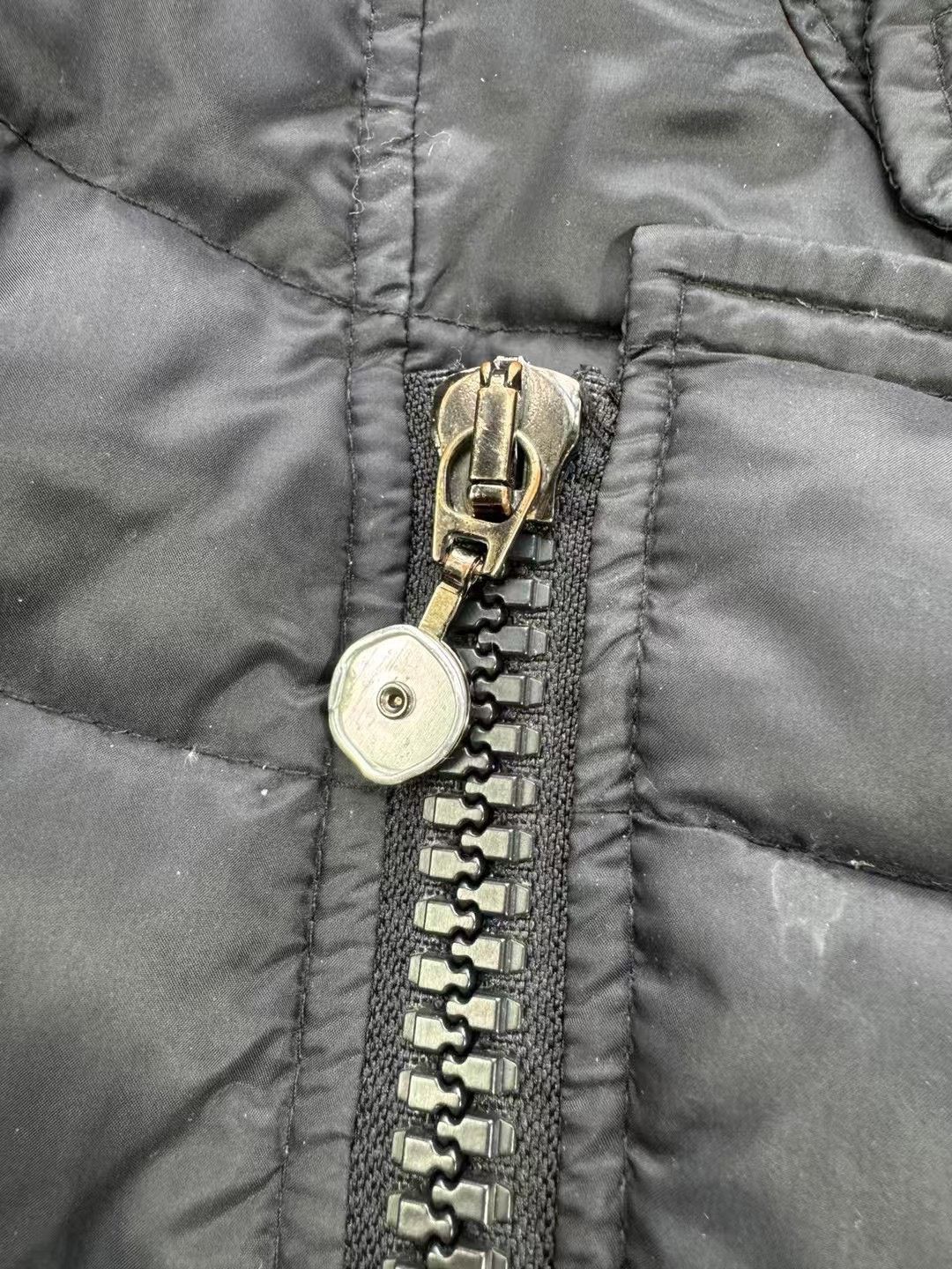 Moncler Moncler Vintage Diagonal Zipper Down Jacket Size M / US 6-8 / IT 42-44 - 5 Thumbnail