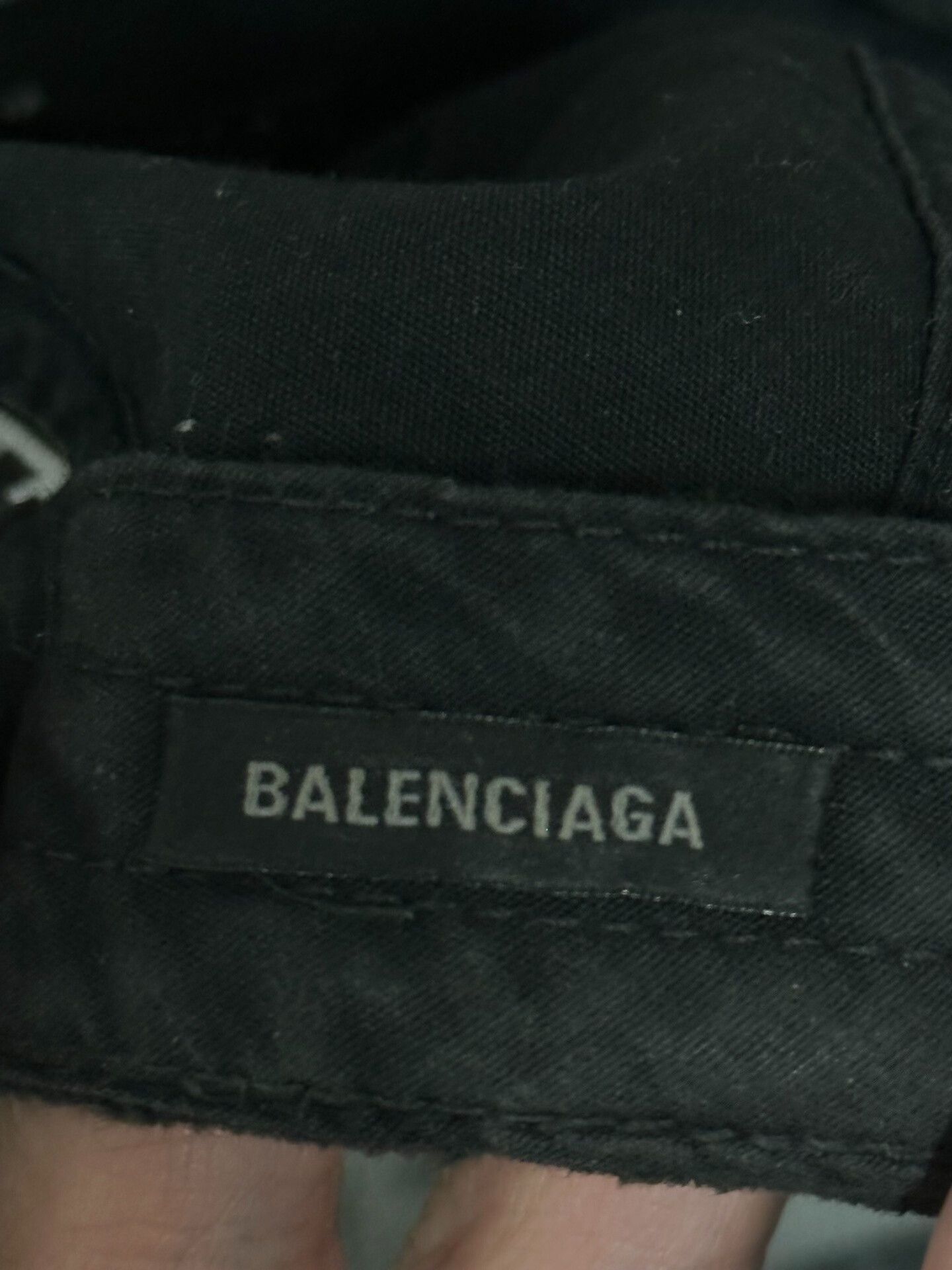 Balenciaga Balenciaga Embroidered Logo Distressed Black Cap Size ONE SIZE - 5 Thumbnail