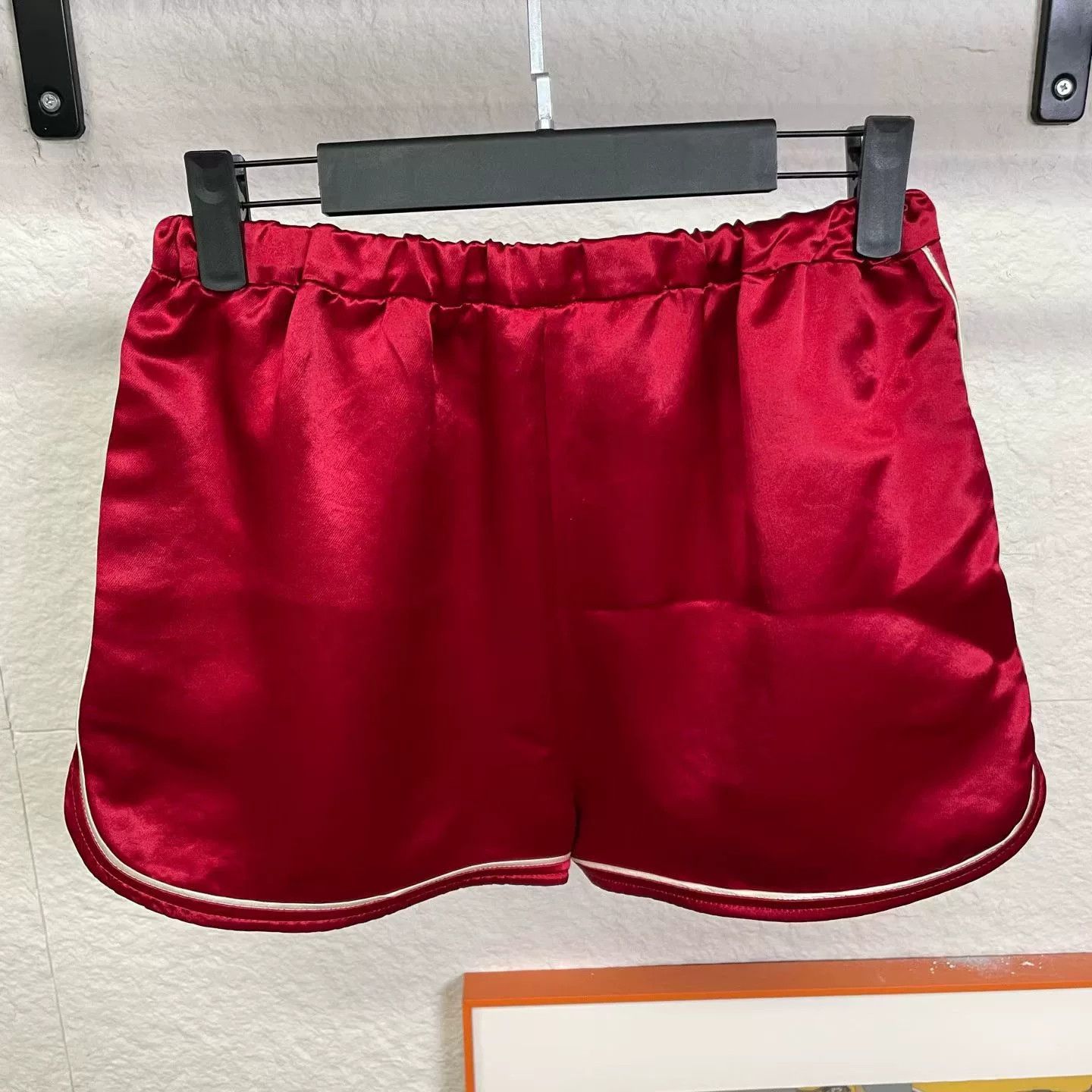 Gucci Gucci Red Cherry Shorts Size 35" - 2 Thumbnail