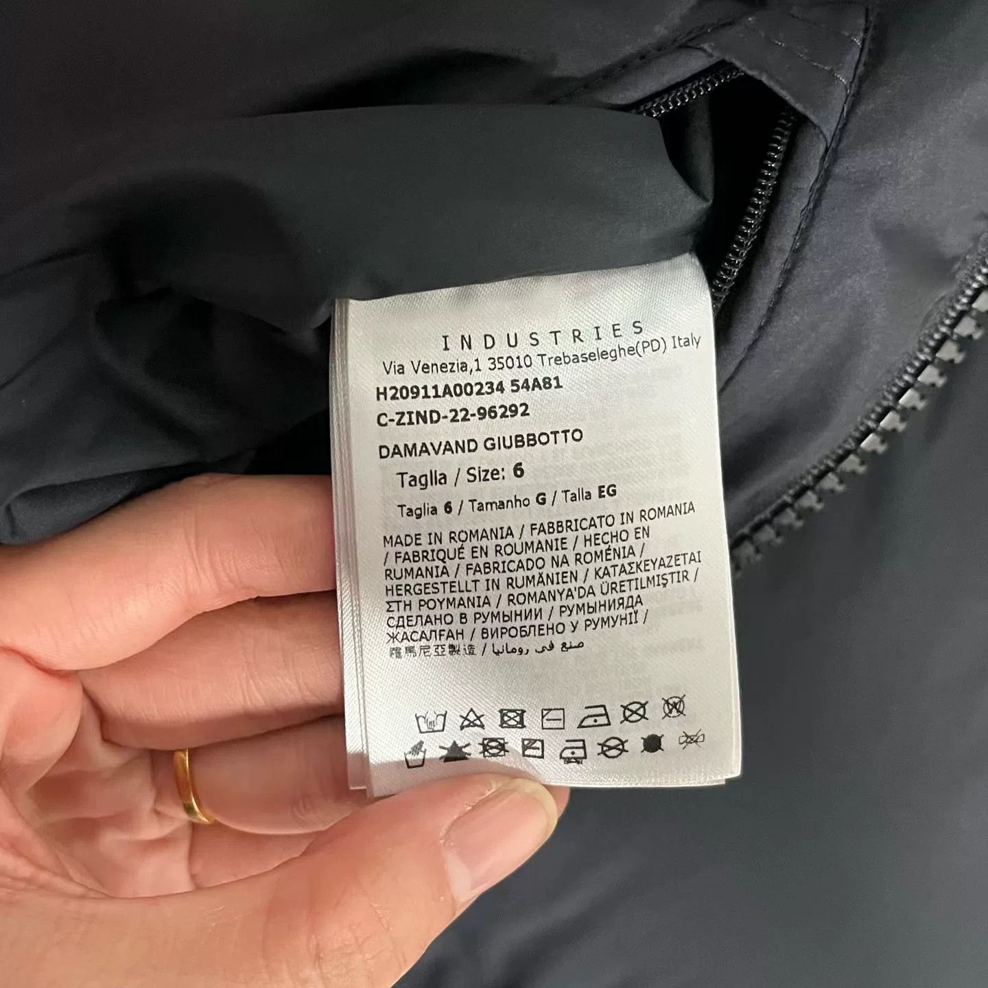 Moncler Moncler Black Shiny Panel Thick Down Jacket Size M / US 6-8 / IT 42-44 - 6 Thumbnail