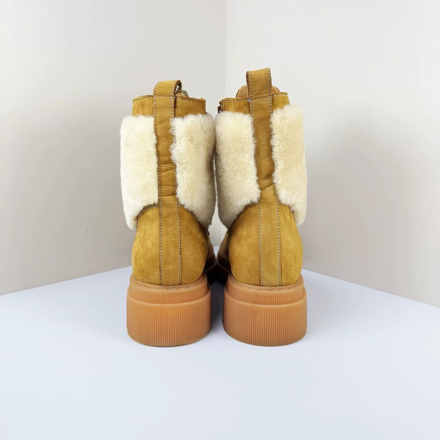 Other Voile Blanche Lamb Wool Martin Boots Size US 7 / IT 37 - 3 Thumbnail