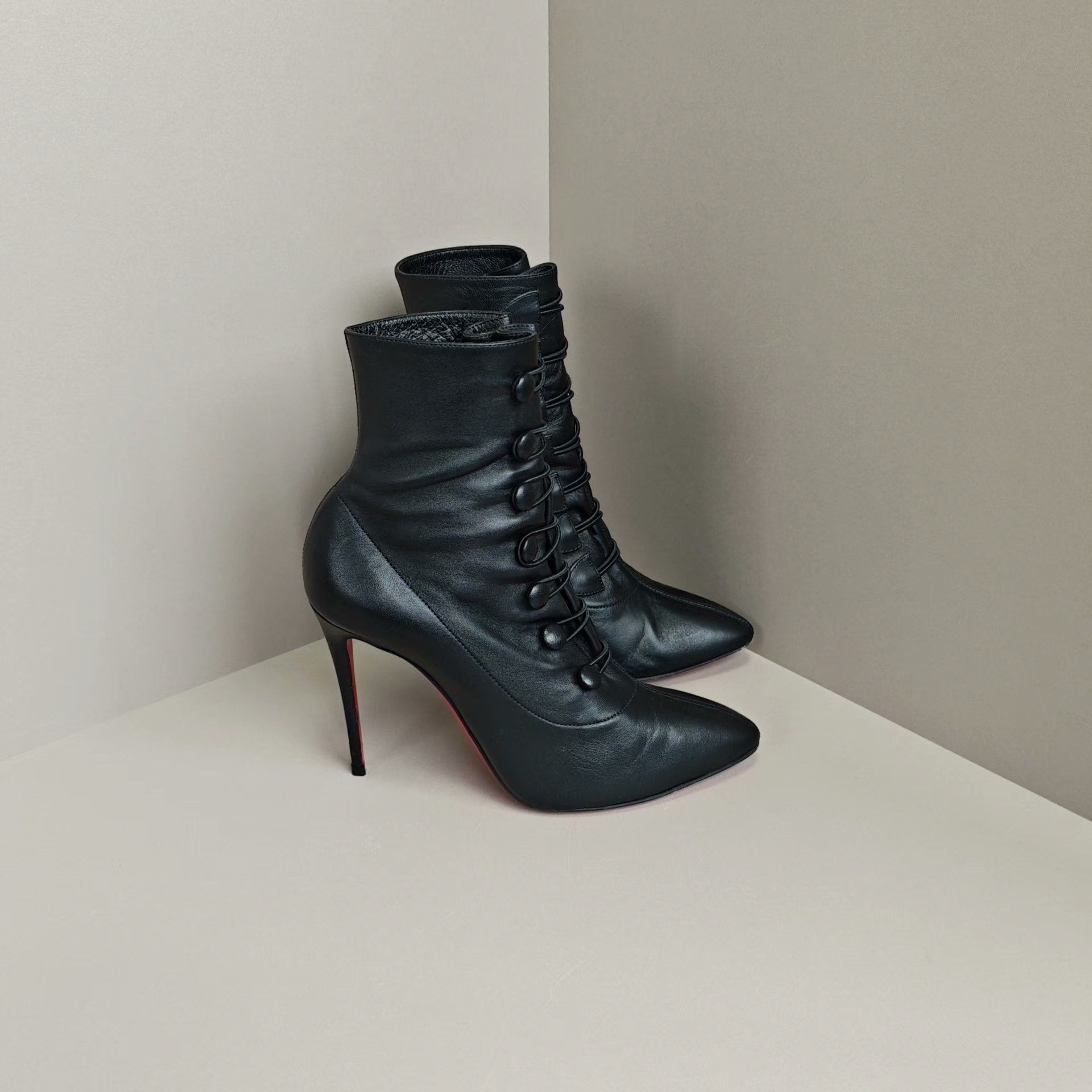 Christian Louboutin Christian Louboutin Boots us_6 Women Size US 6 / IT 36 - 4 Thumbnail