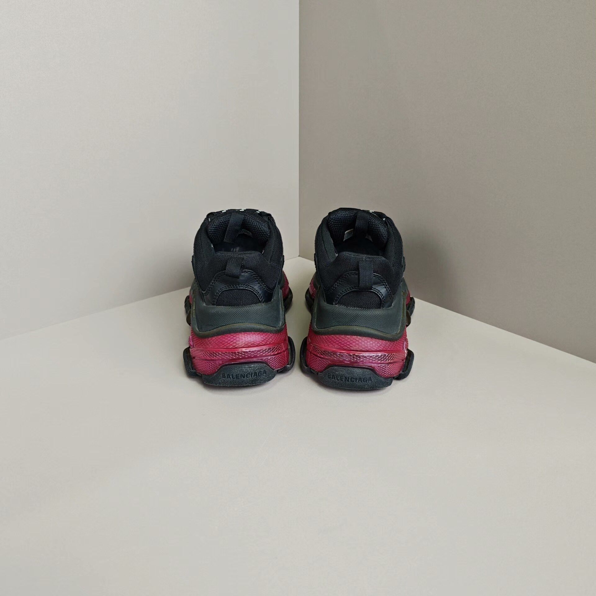 Balenciaga Balenciaga Lowtop Sneakers us_7 Women Size US 7 / IT 37 - 3 Thumbnail