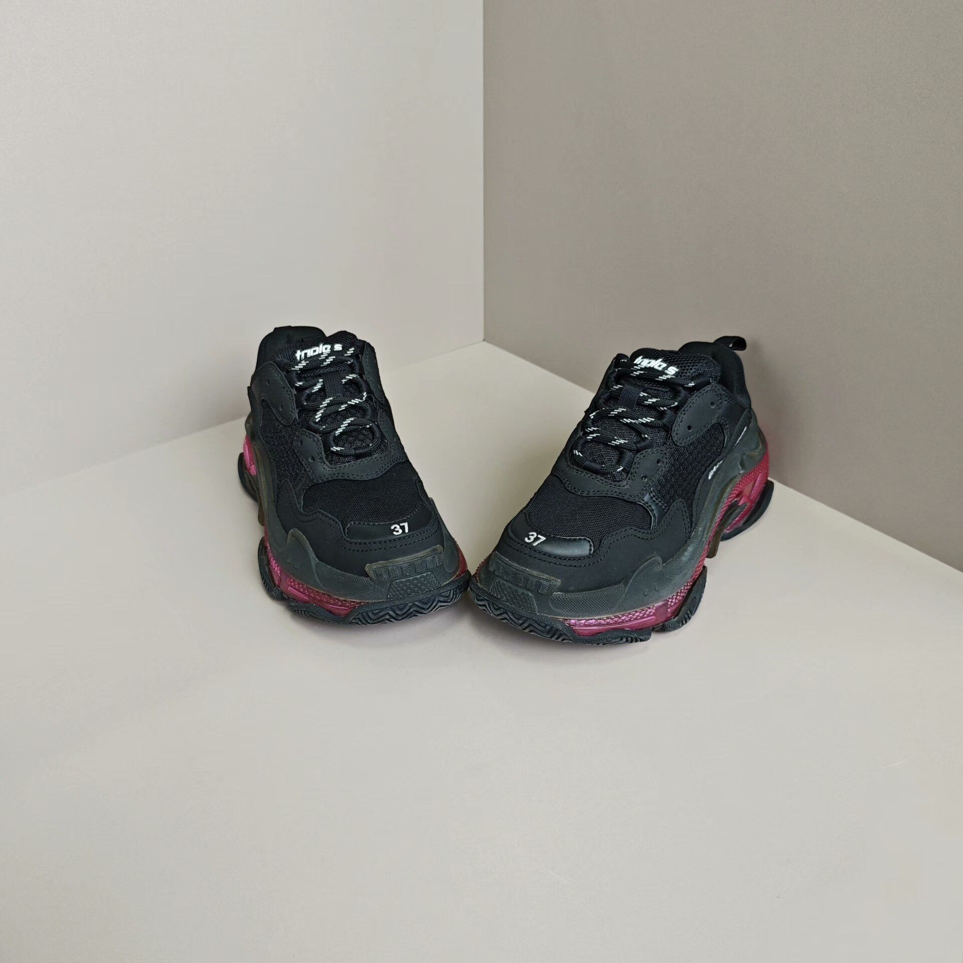Balenciaga Balenciaga Lowtop Sneakers us_7 Women Size US 7 / IT 37 - 2 Thumbnail