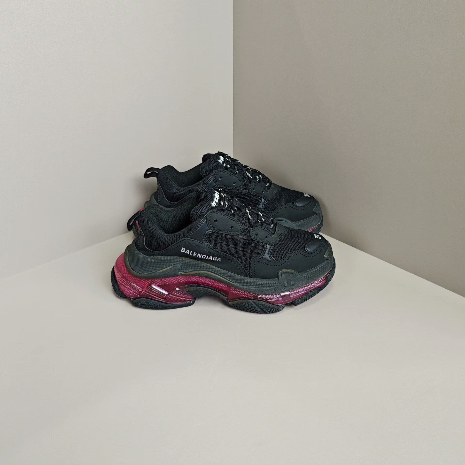 Balenciaga Balenciaga Lowtop Sneakers us_7 Women Size US 7 / IT 37 - 4 Thumbnail