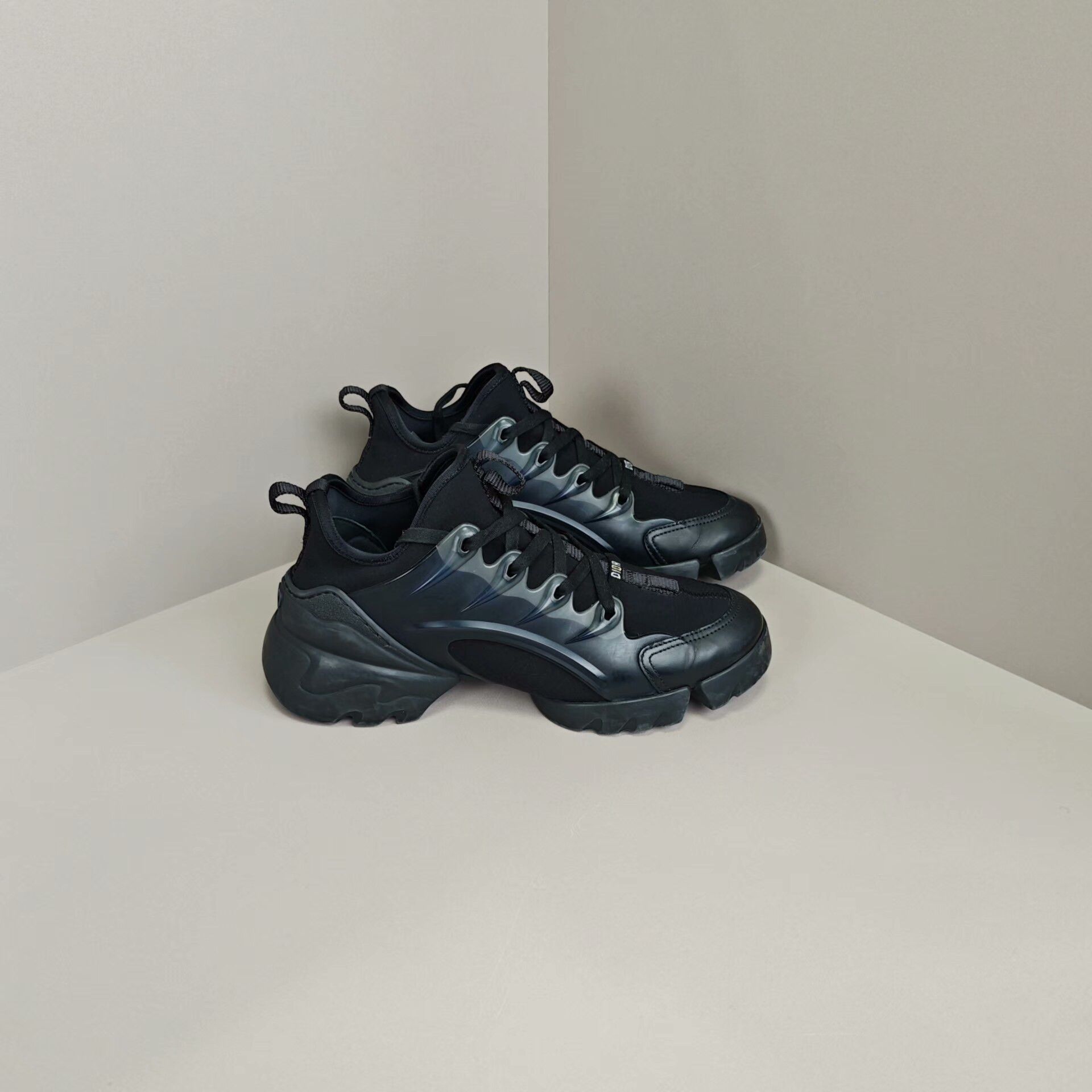 Dior Dior Casual Lowtop Sneakers us_6 Women Size US 6 / IT 36 - 4 Thumbnail