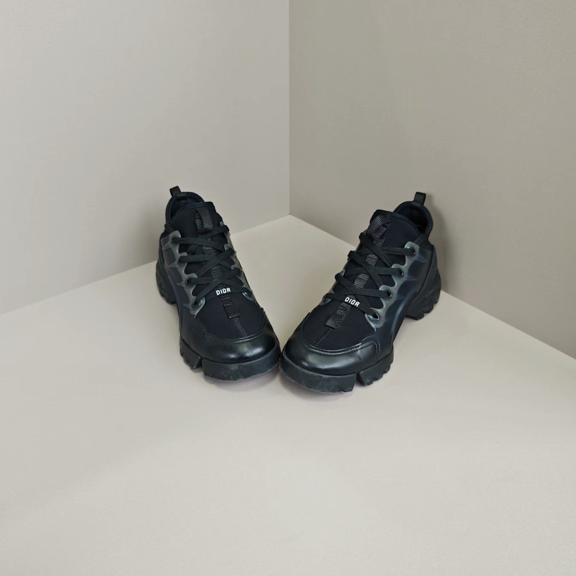 Dior Dior Casual Lowtop Sneakers us_6 Women Size US 6 / IT 36 - 2 Thumbnail