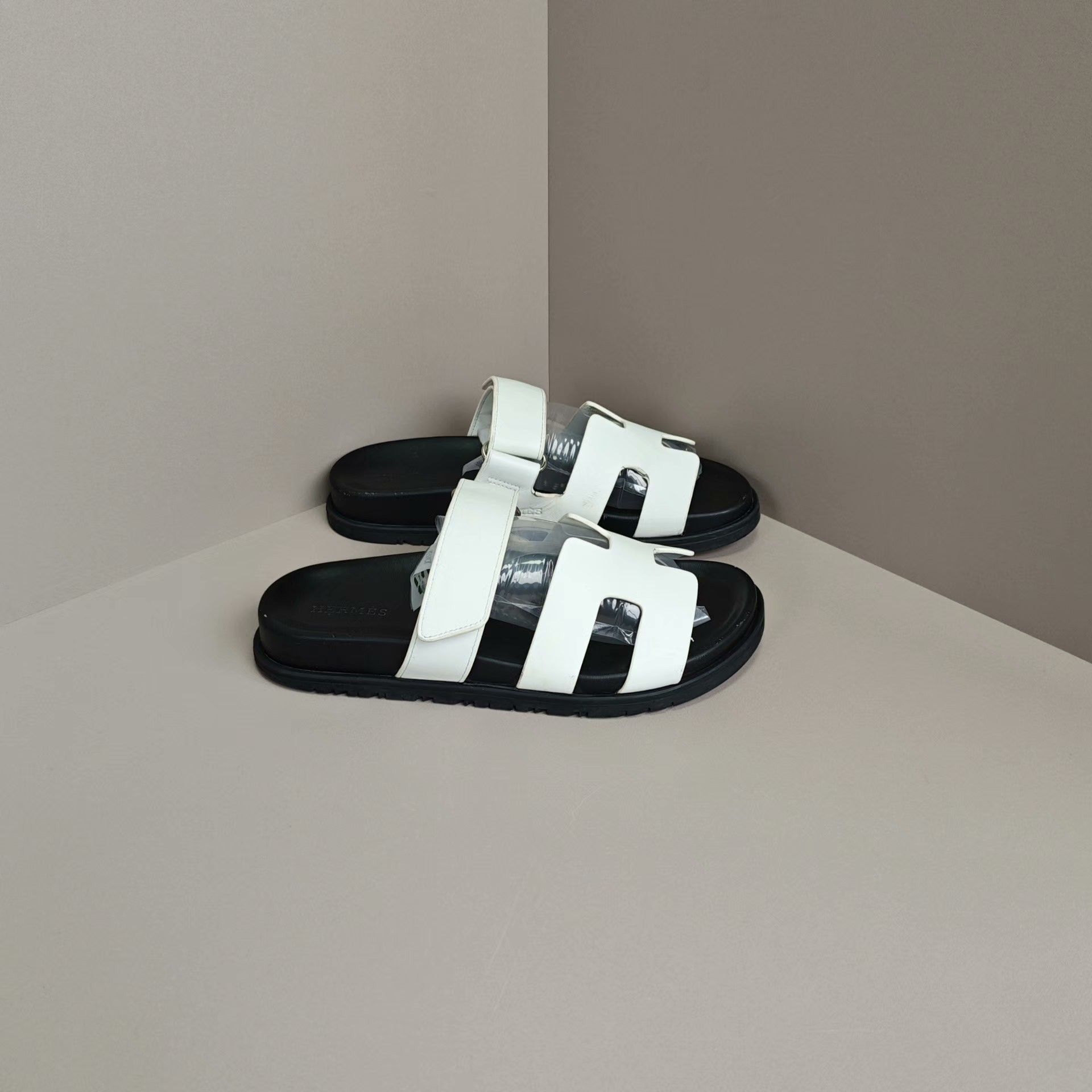 Hermes Hermes Sandals us_6 Women Size US 6 / IT 36 - 4 Thumbnail