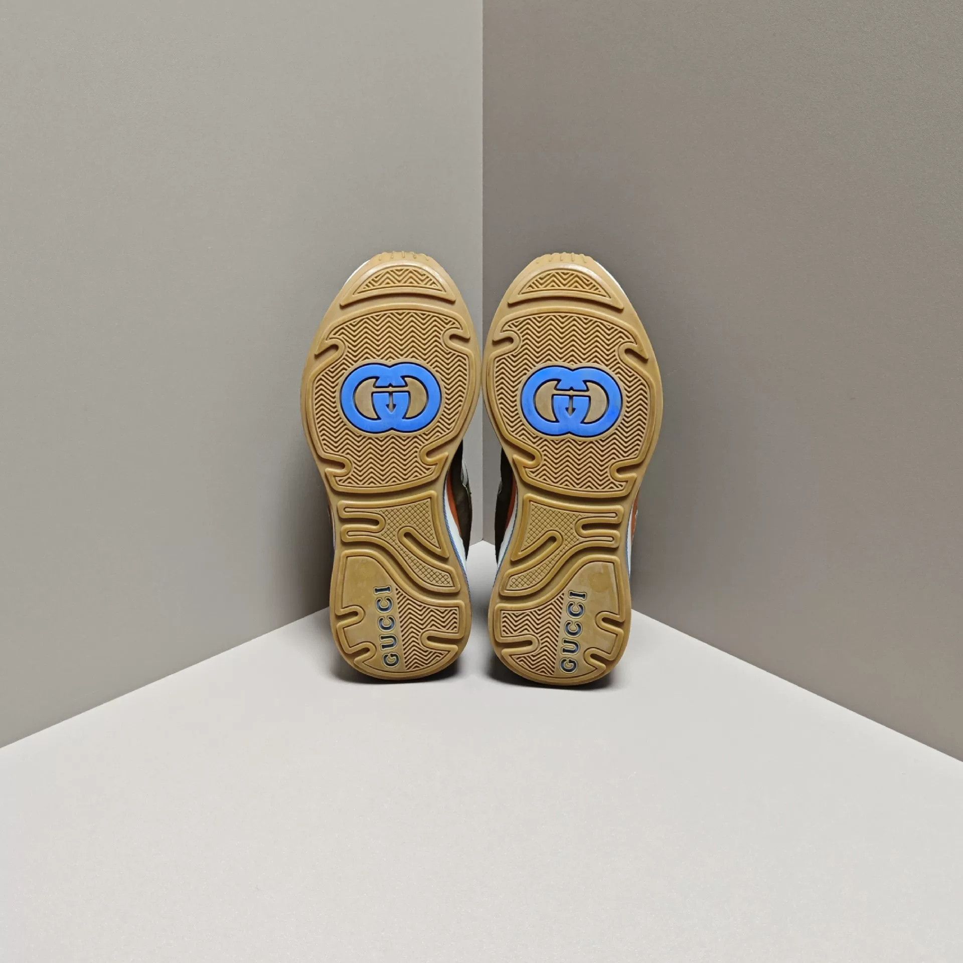 Gucci Gucci Casual Lowtop Sneakers us_6 Women Size US 6 / IT 36 - 5 Thumbnail