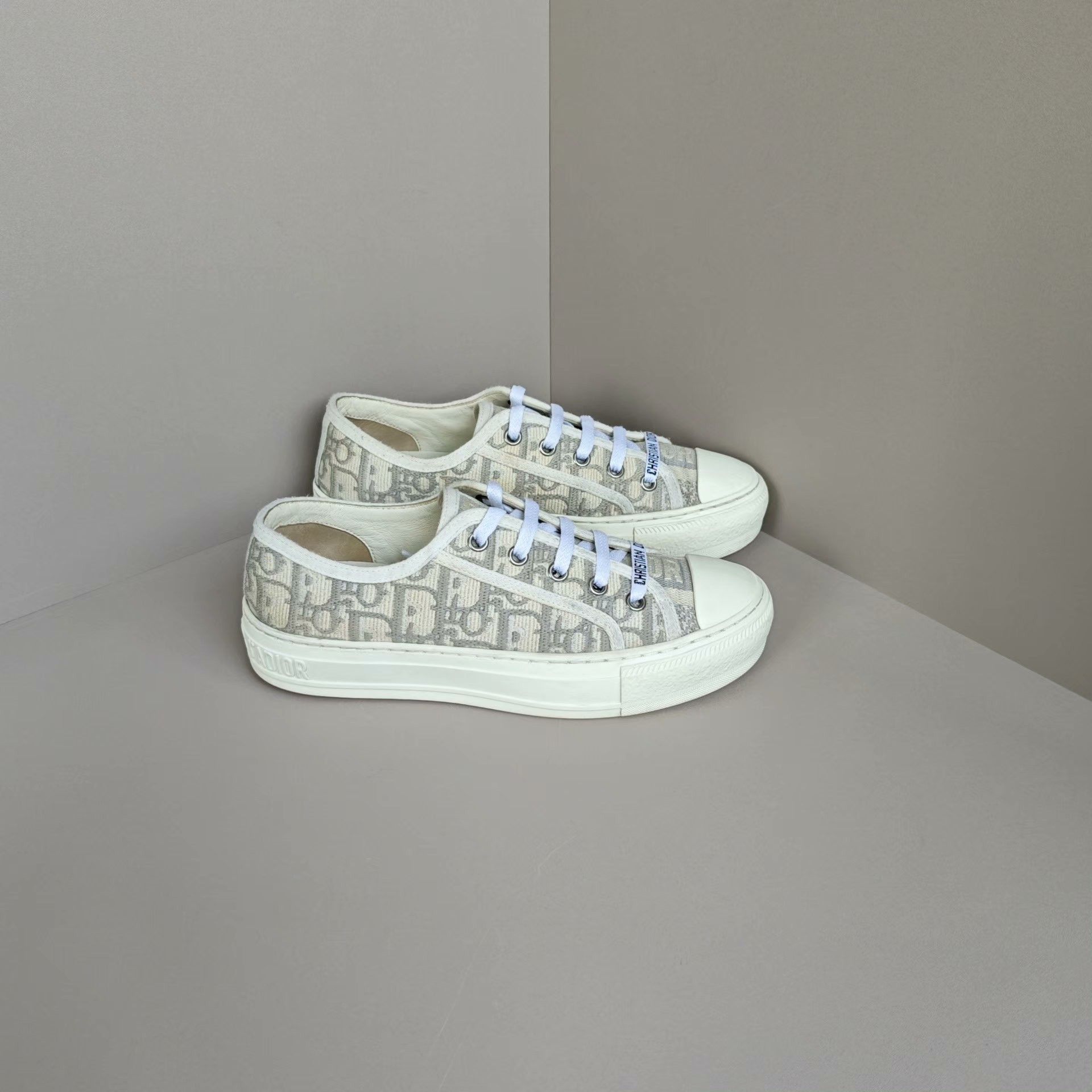 Dior Dior Lowtop Sneakers us_5 Women Size US 5 / IT 35 - 4 Thumbnail