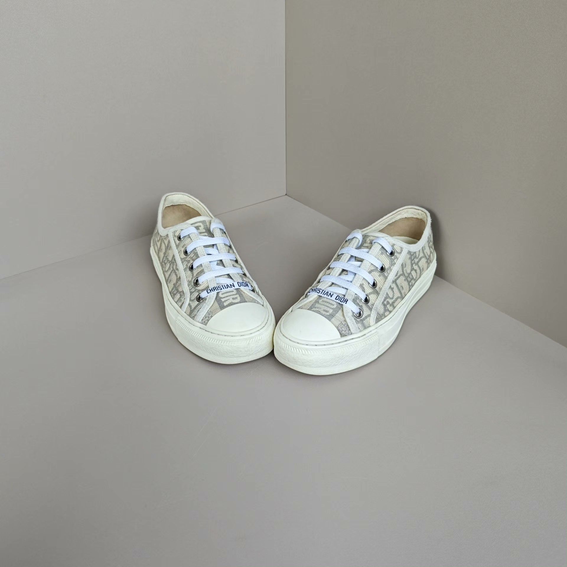 Dior Dior Lowtop Sneakers us_5 Women Size US 5 / IT 35 - 2 Thumbnail