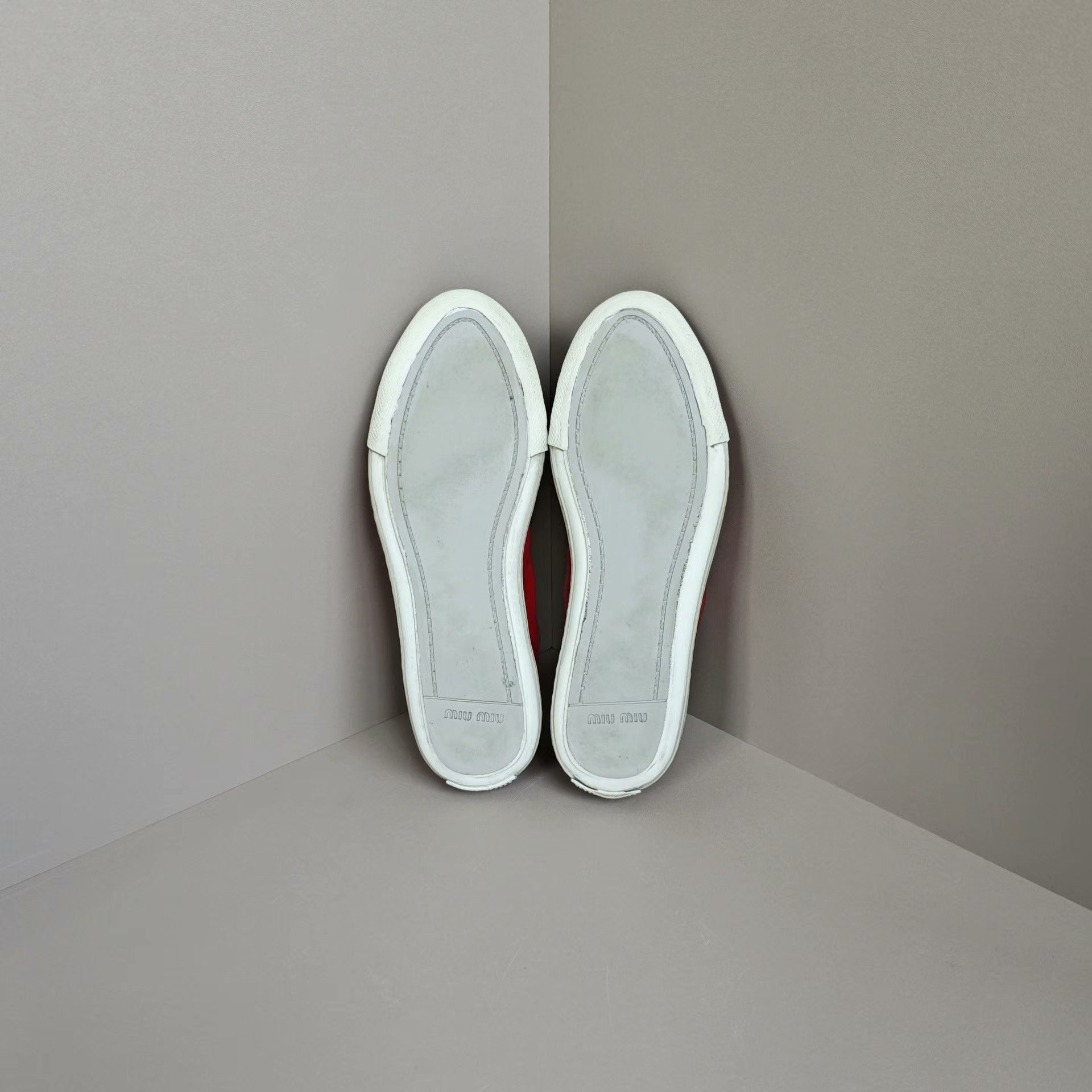 Miu Miu Miu Miu Lowtop Sneakers us_6 Women Size US 6 / IT 36 - 5 Thumbnail