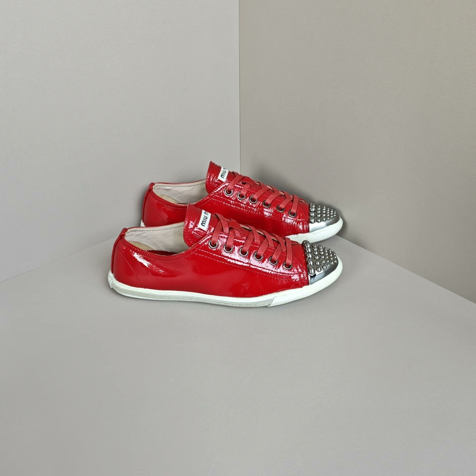 Miu Miu Miu Miu Lowtop Sneakers us_6 Women Size US 6 / IT 36 - 4 Thumbnail