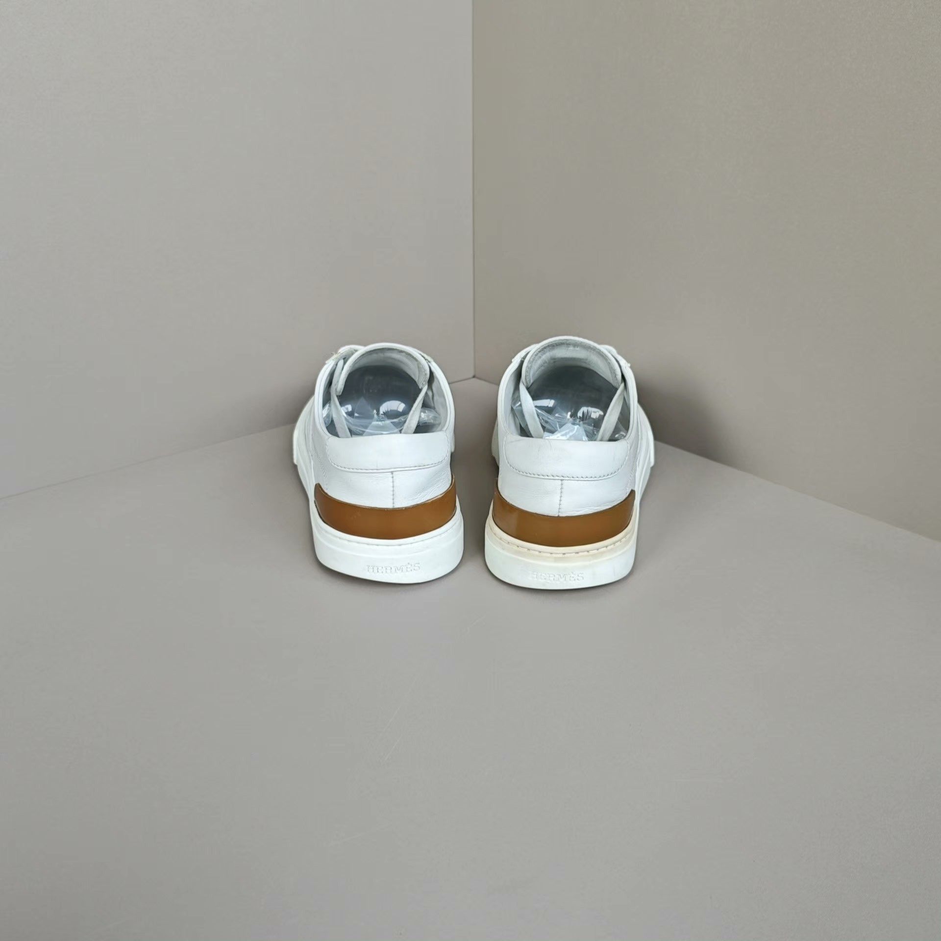 Hermes Hermes Lowtop Sneakers us_8 Women Size US 8 / IT 38 - 3 Thumbnail