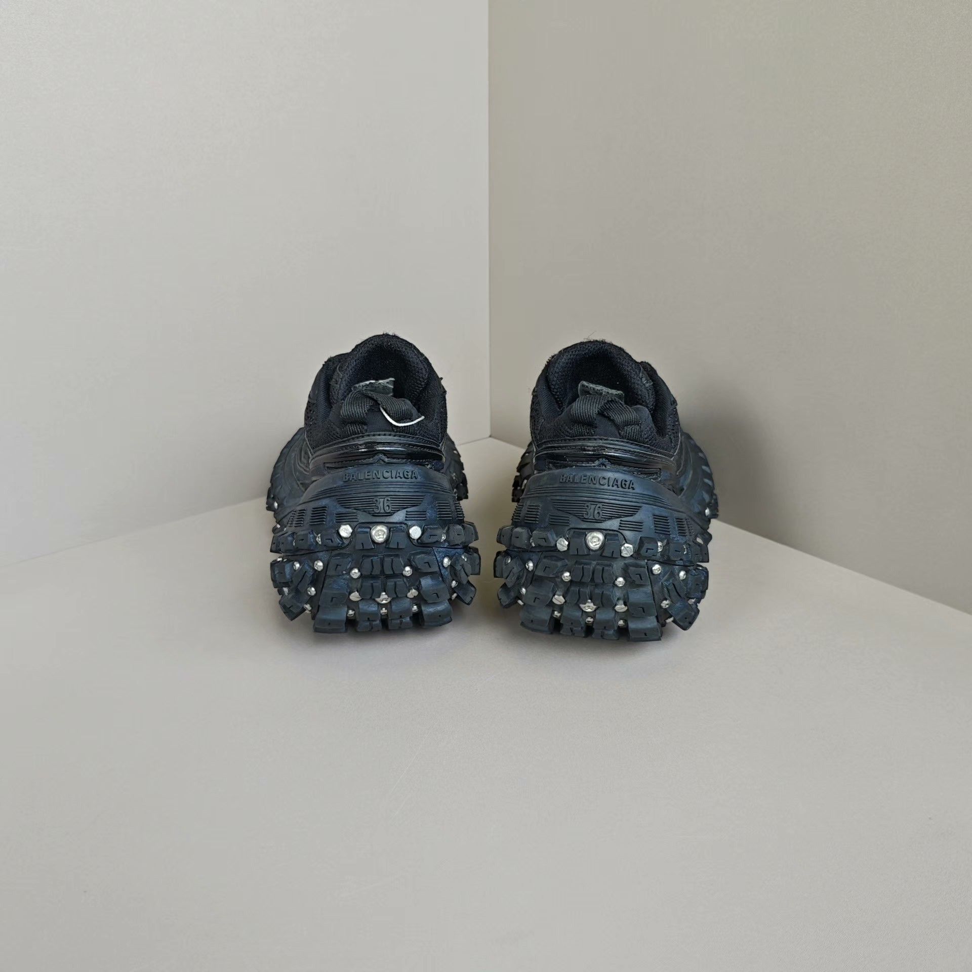Balenciaga Balenciaga Lowtop Sneakers us_6 Women Size US 6 / IT 36 - 3 Thumbnail