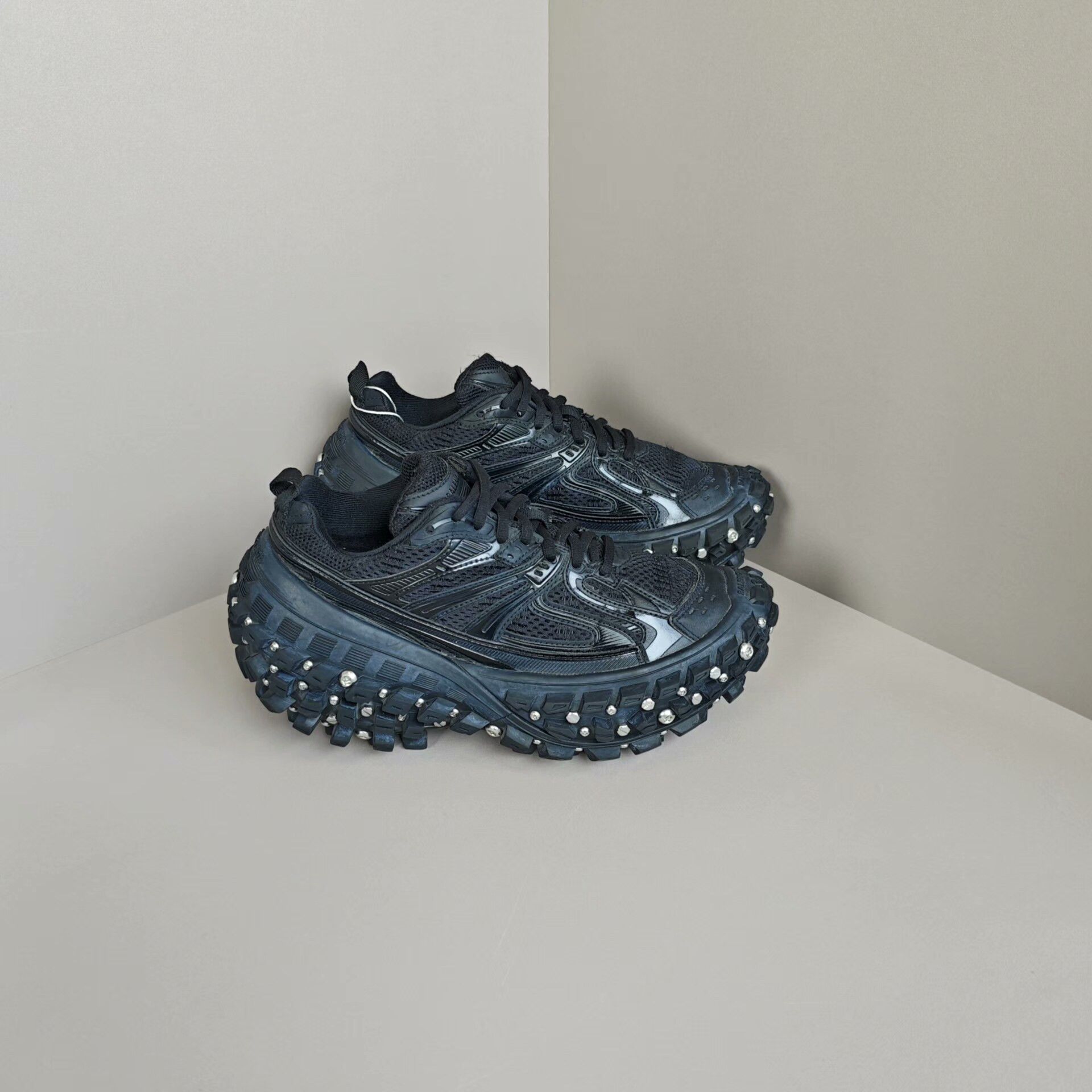 Balenciaga Balenciaga Lowtop Sneakers us_6 Women Size US 6 / IT 36 - 4 Thumbnail